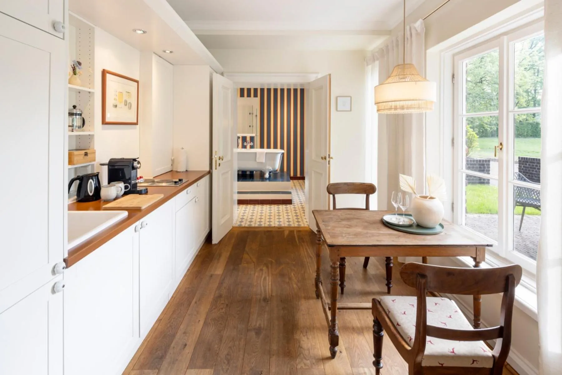 Kitchen or kitchenette in Schloss Hertefeld & Hertefeldhof