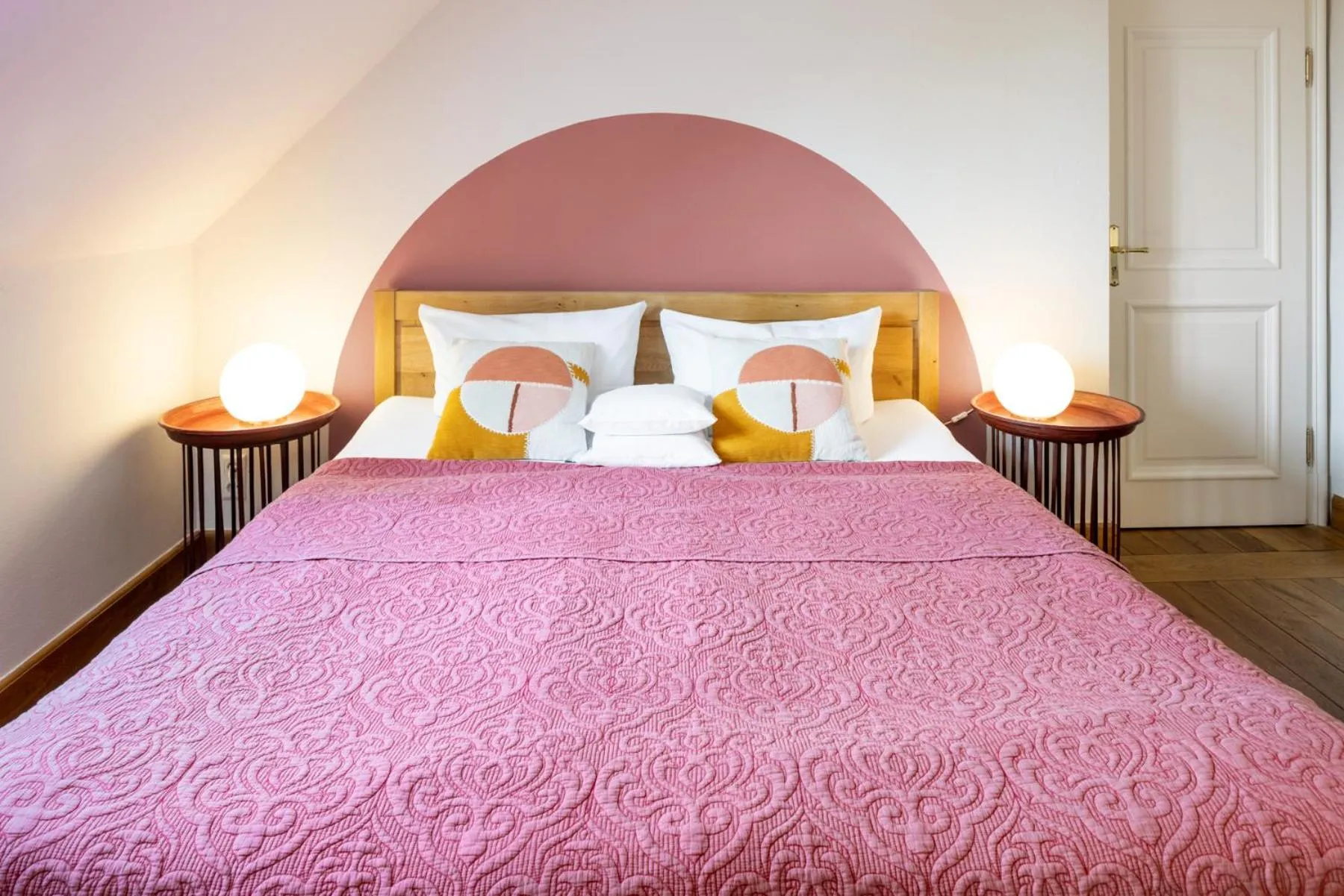 Bed in Schloss Hertefeld & Hertefeldhof