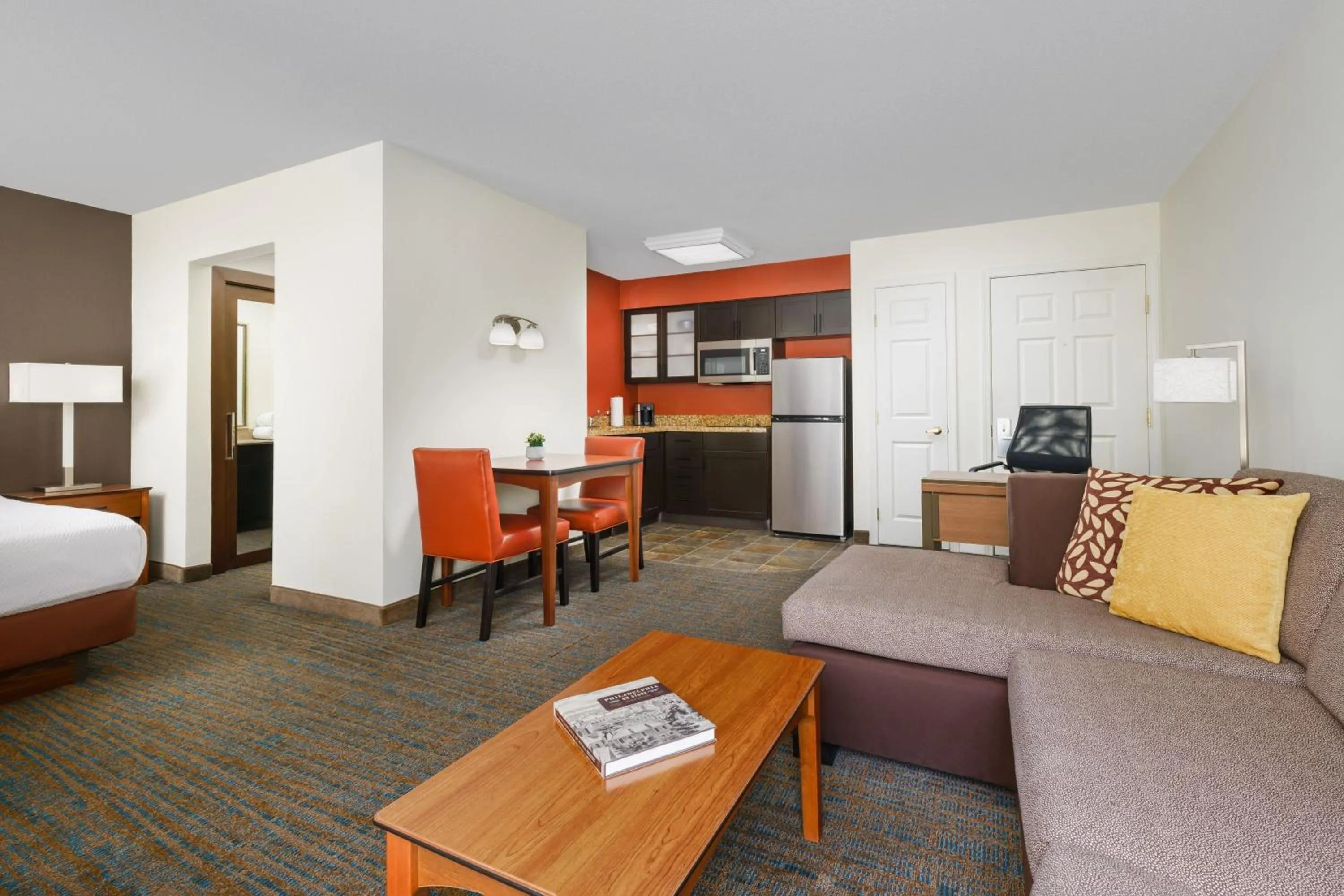 Photo of the whole room, Bed in Residence Inn Philadelphia/Montgomeryville