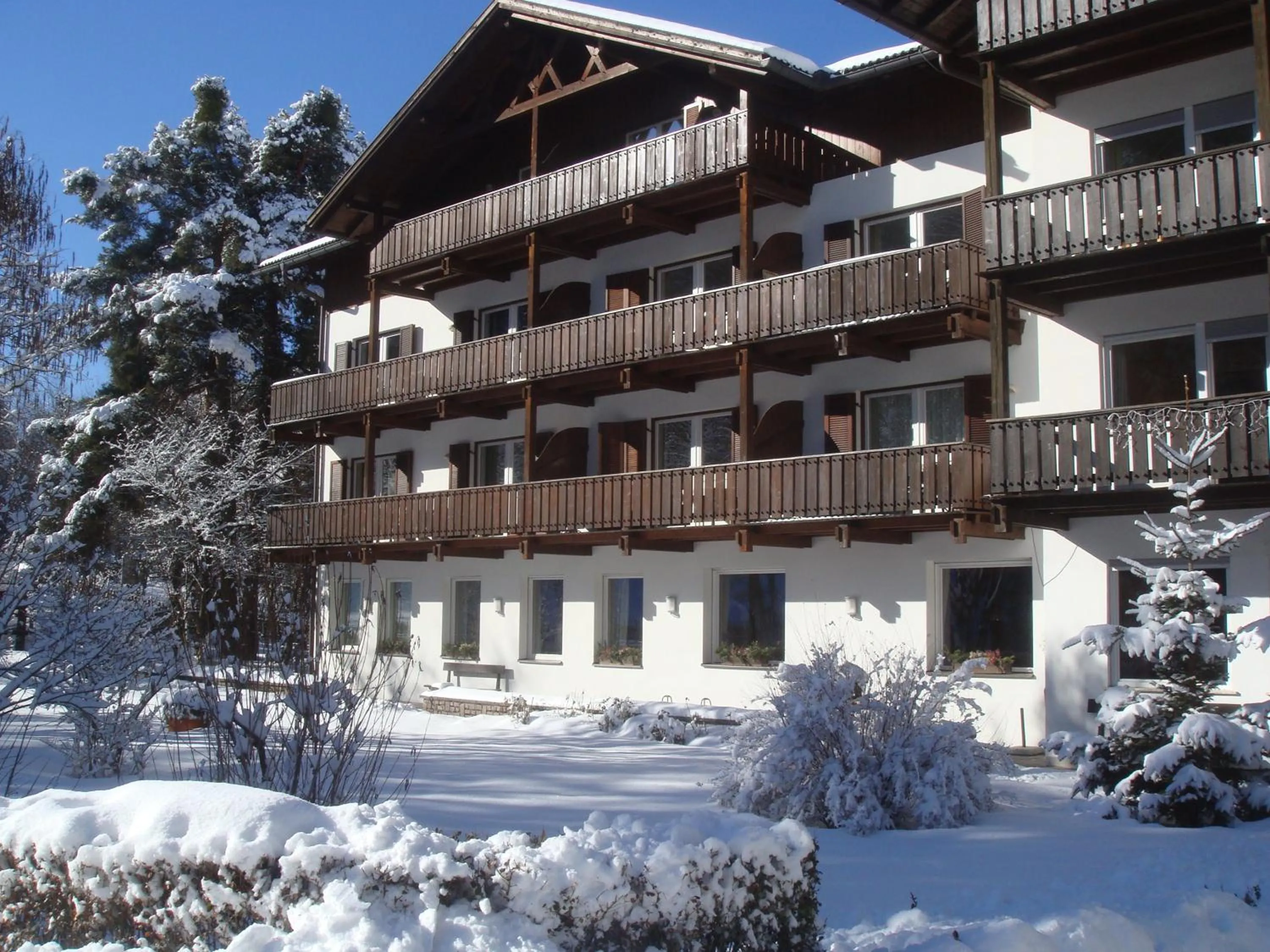 Facade/entrance in Residence Perwanger