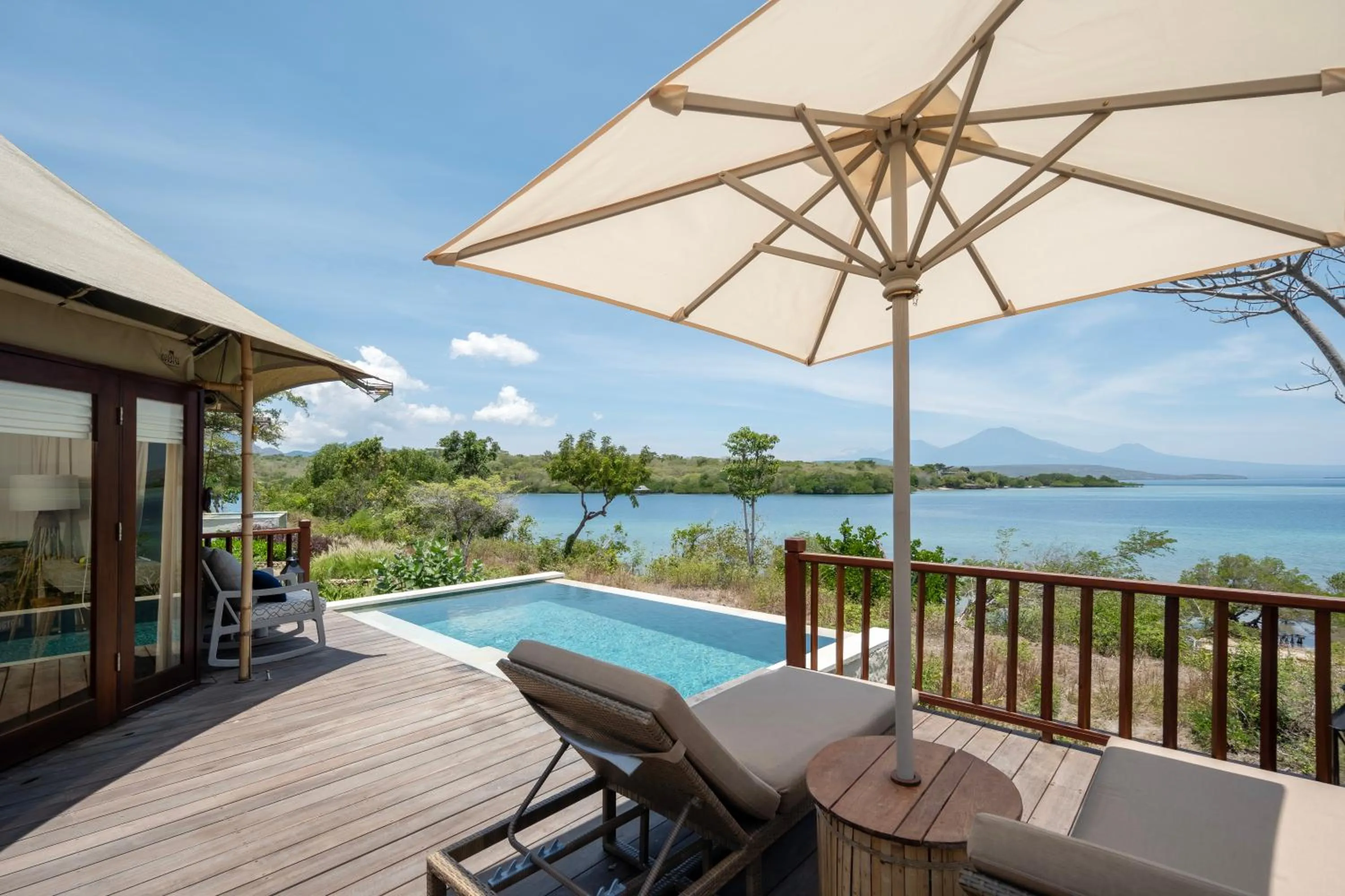 Menjangan Dynasty Resort