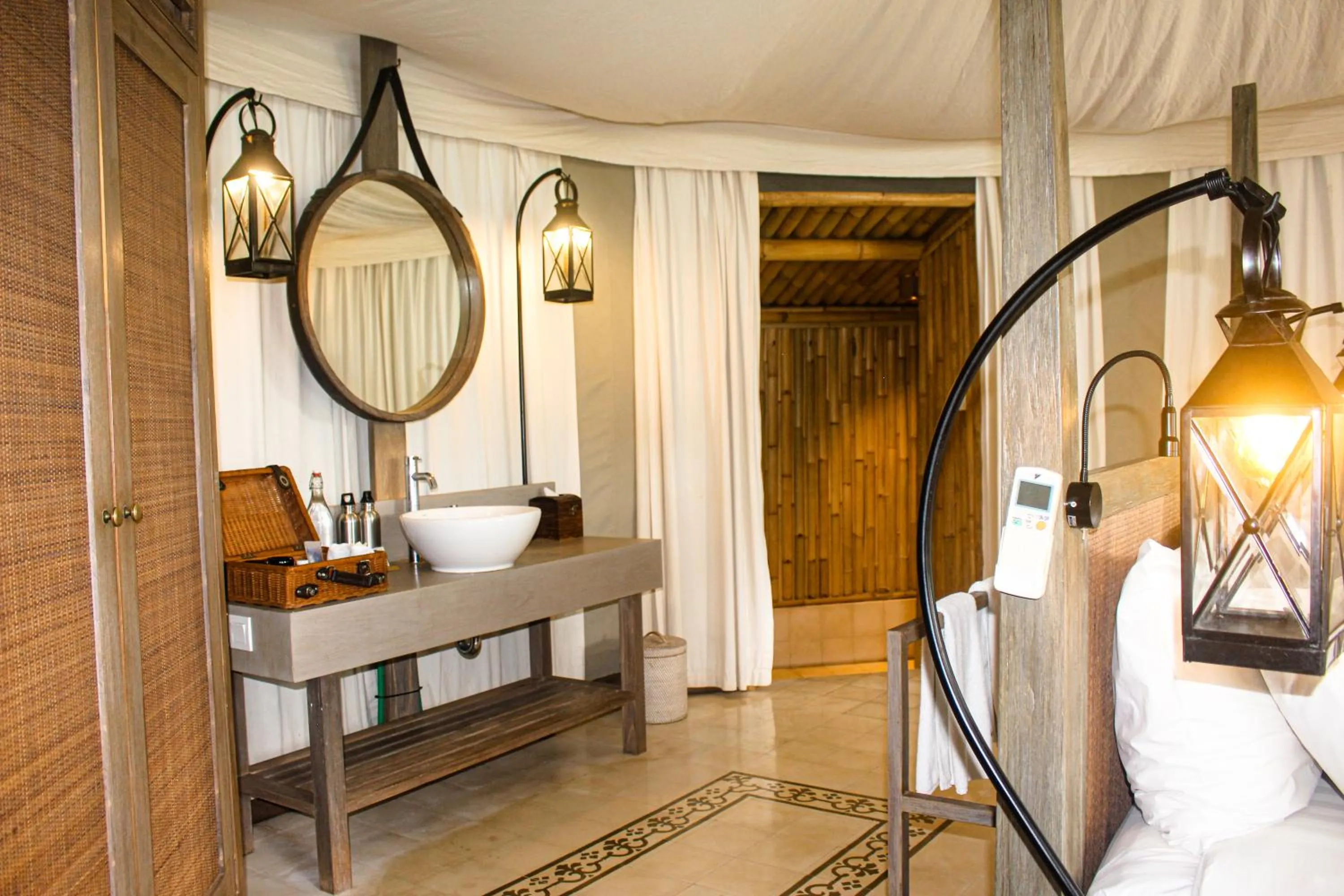 Menjangan Dynasty Resort