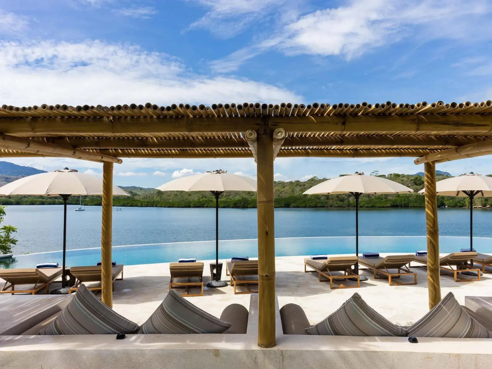 Swimming pool in Menjangan Dynasty Resort Swimming pool in Menjangan Dynasty Resort