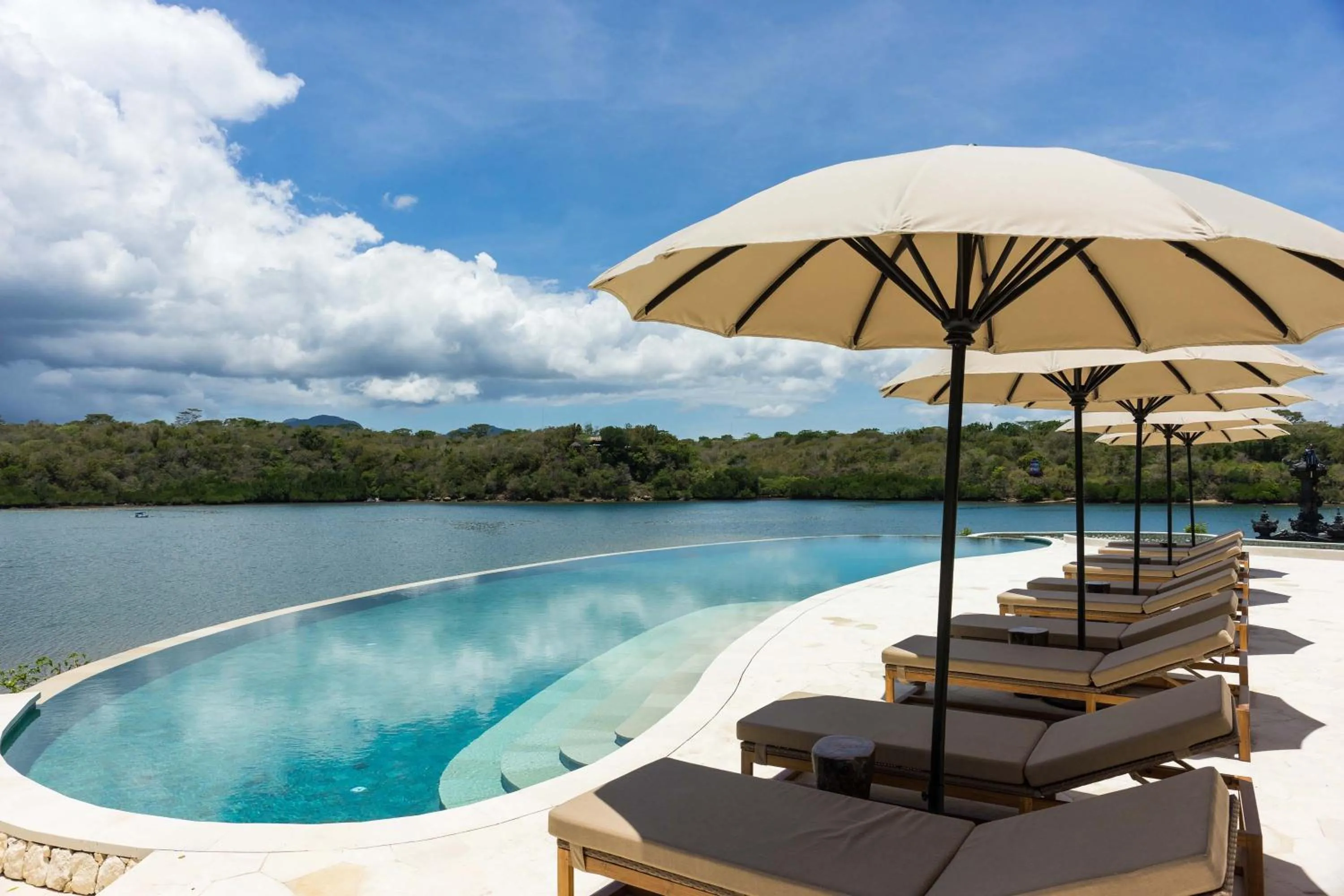 Swimming pool in Menjangan Dynasty Resort