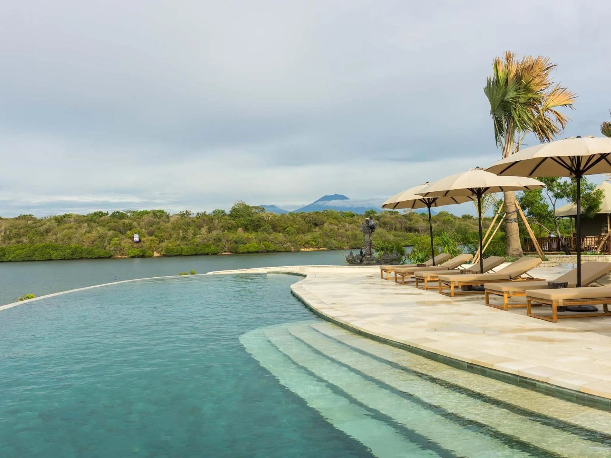 Swimming pool in Menjangan Dynasty Resort