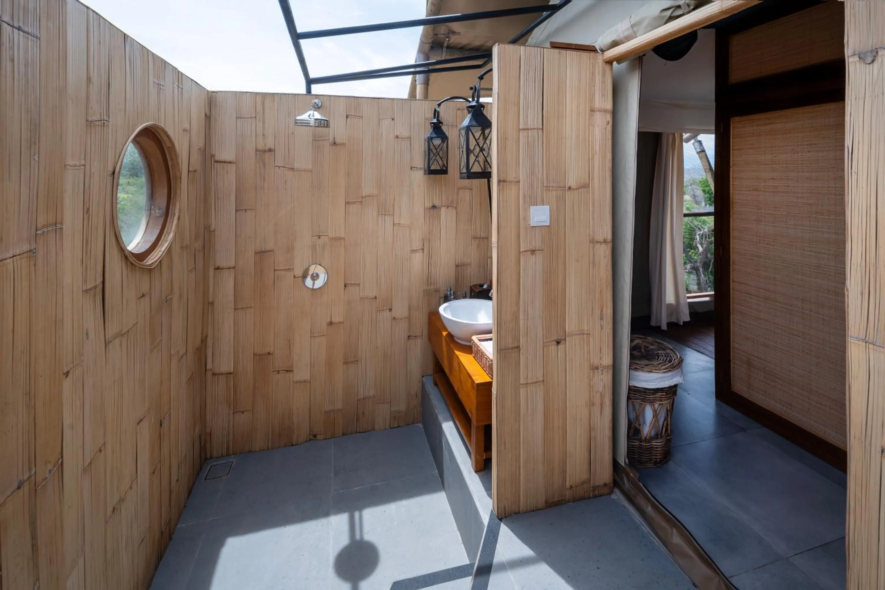 Bathroom in Menjangan Dynasty Resort