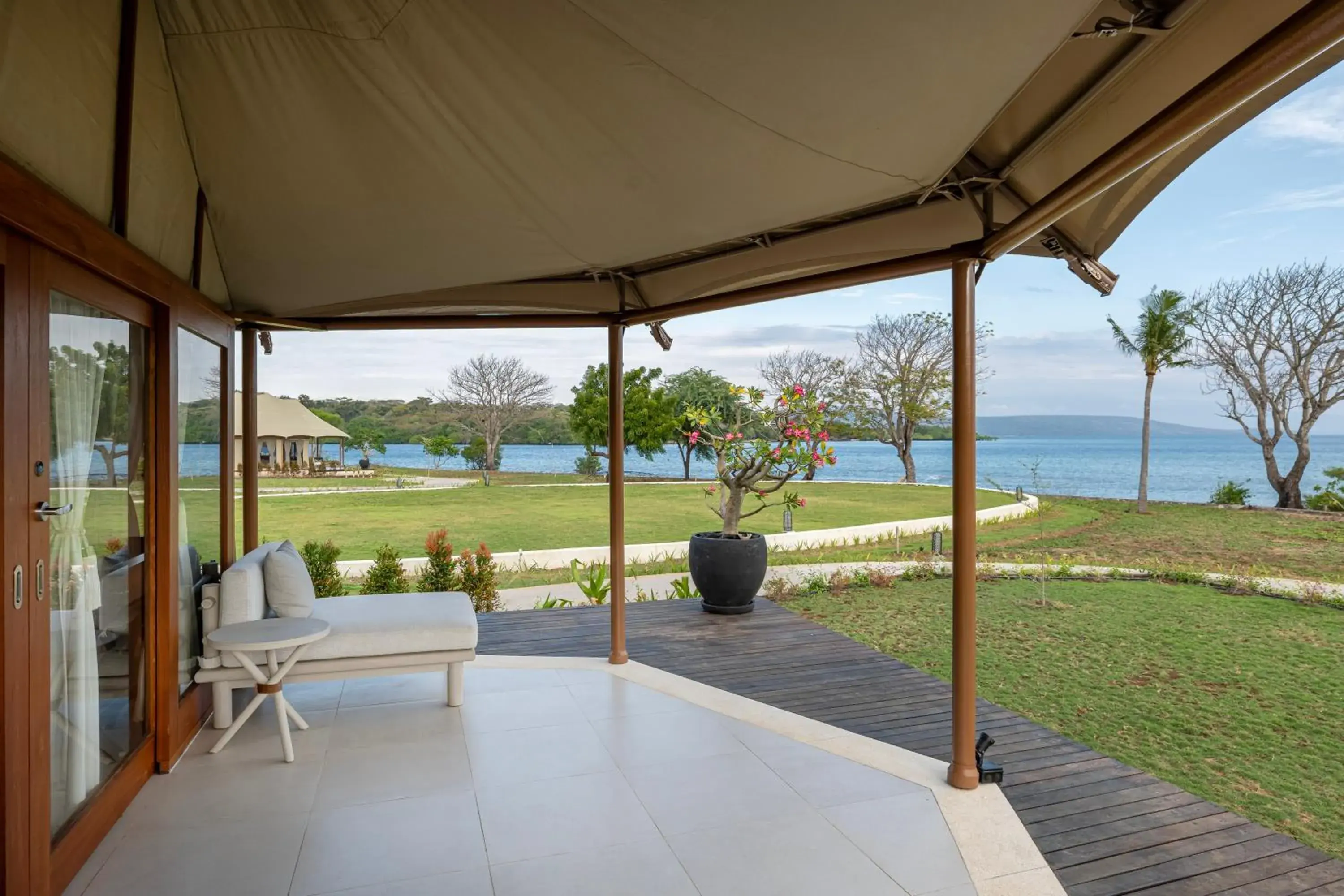 Two Bedroom Beach Front Suite in Menjangan Dynasty Resort Two Bedroom Beach Front Suite in Menjangan Dynasty Resort