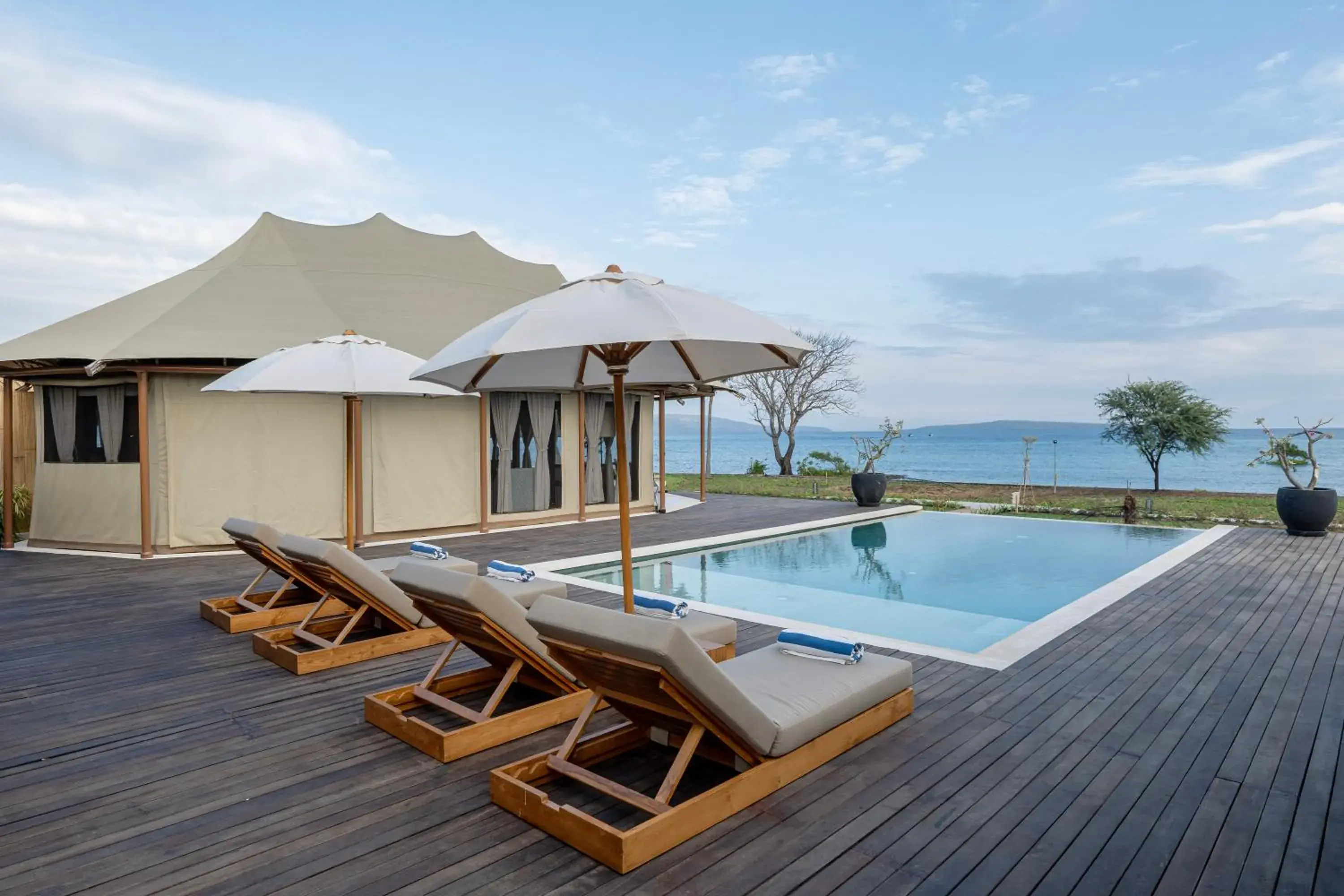 Two Bedroom Beach Front Suite in Menjangan Dynasty Resort Two Bedroom Beach Front Suite in Menjangan Dynasty Resort