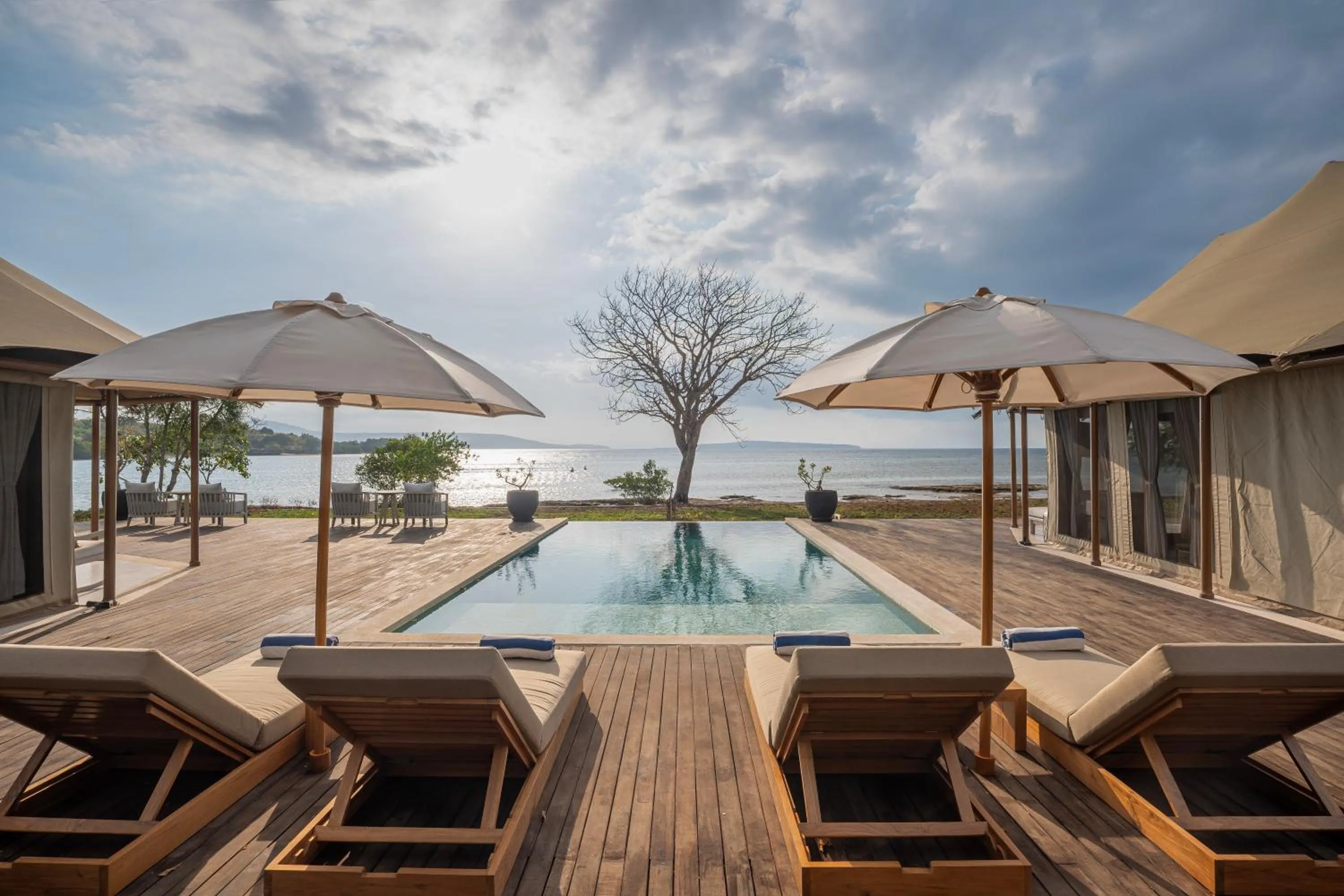 Menjangan Dynasty Resort