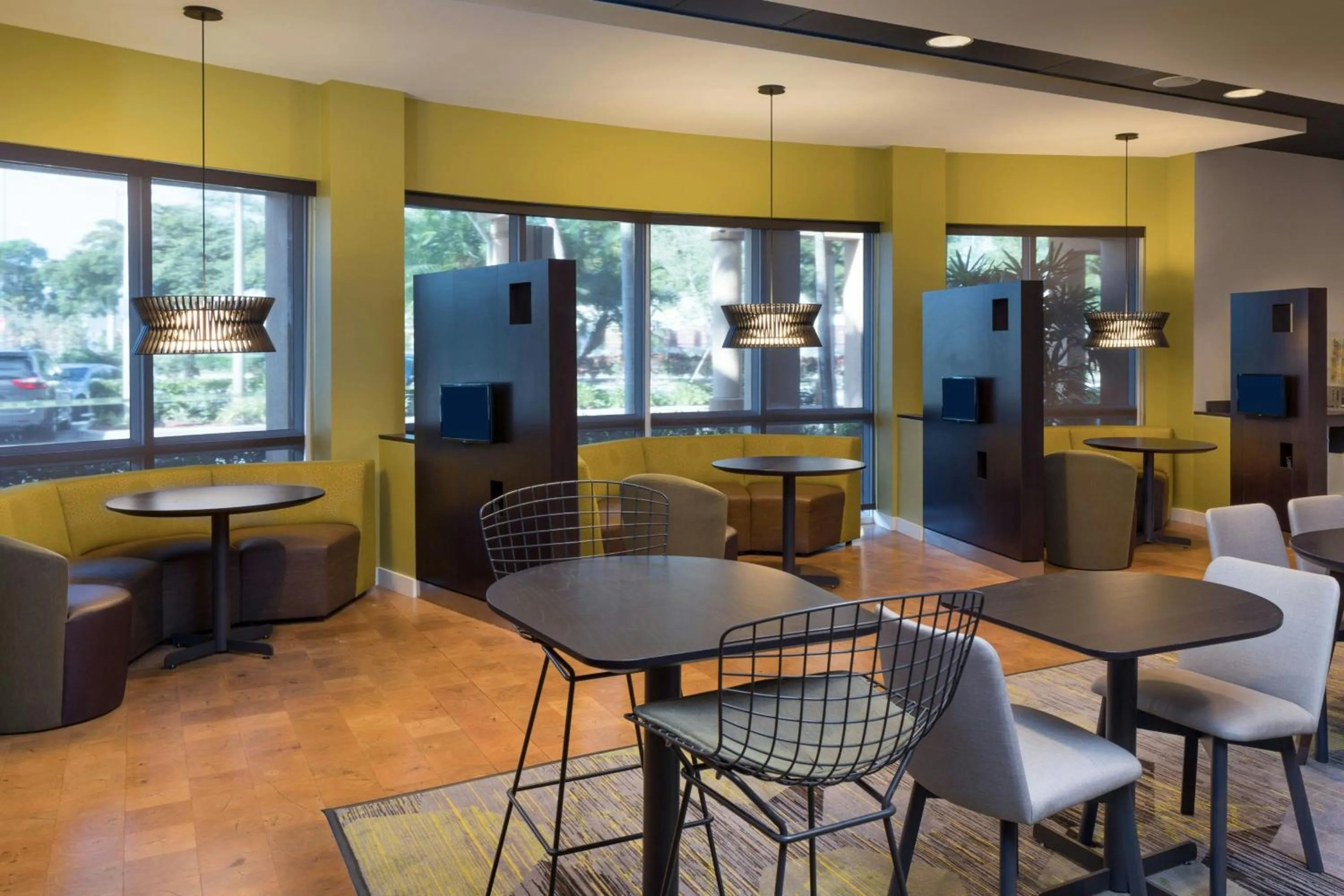 Area and facilities in Courtyard by Marriott Miami West/FL Turnpike