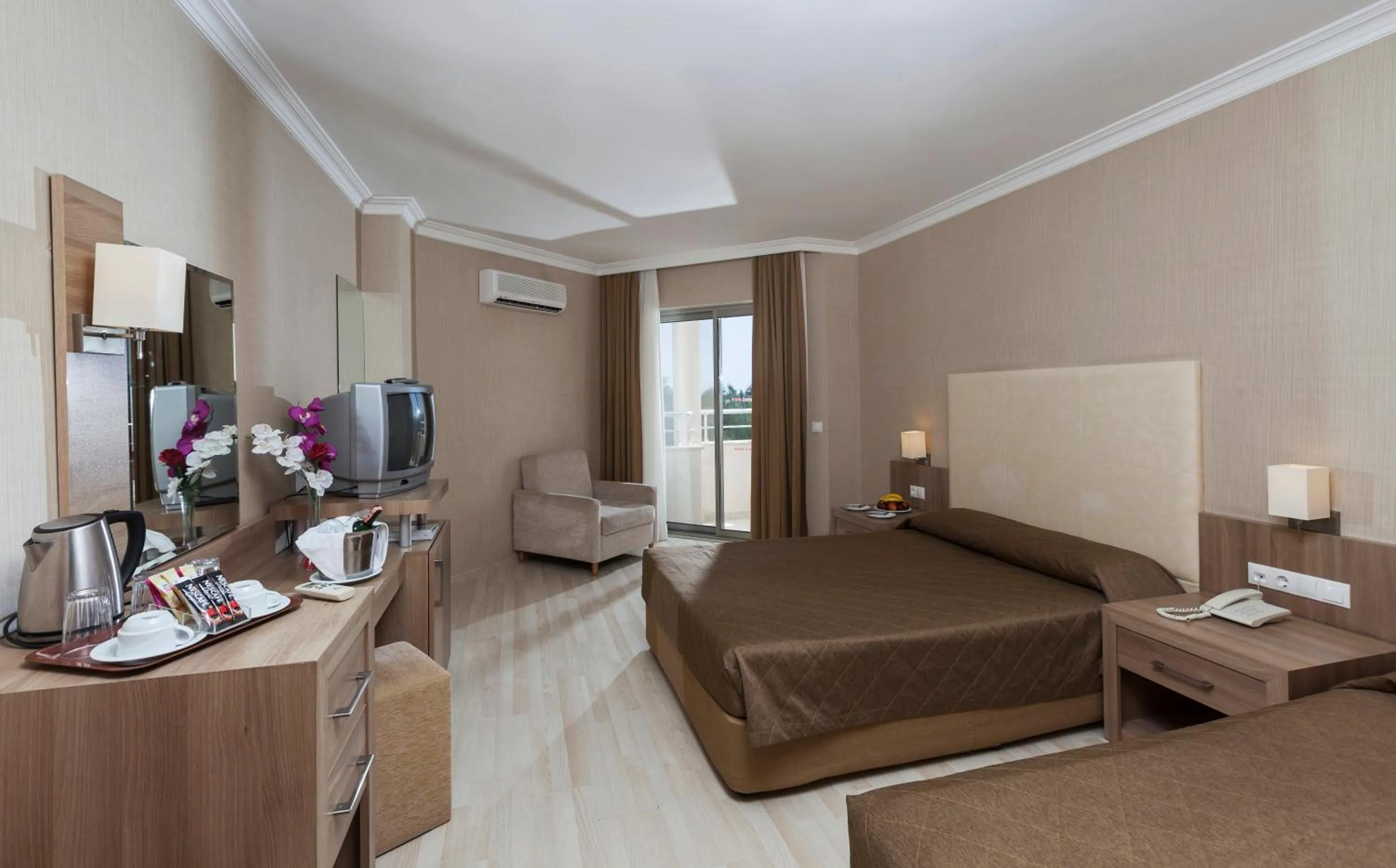 Photo of the whole room in Calimera Hane Garden Hotel