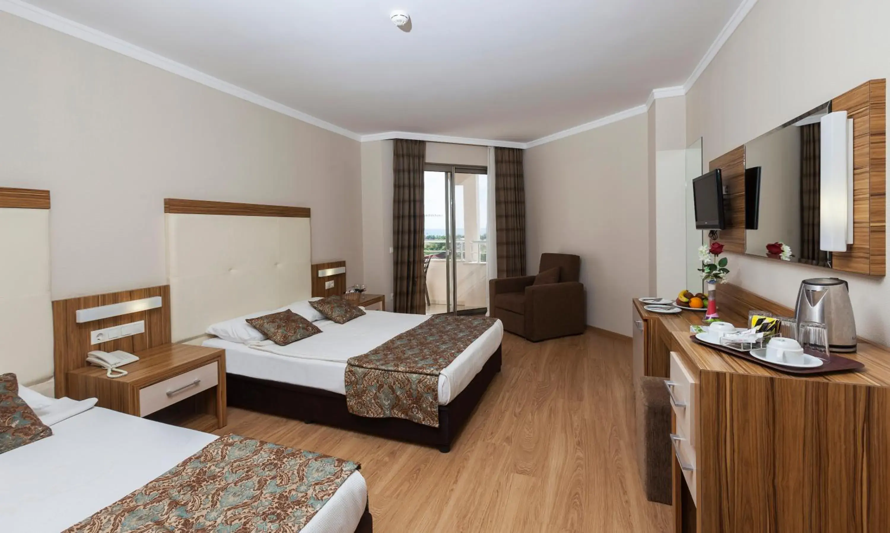 Photo of the whole room, Bed in Calimera Hane Garden Hotel Photo of the whole room, Bed in Calimera Hane Garden Hotel