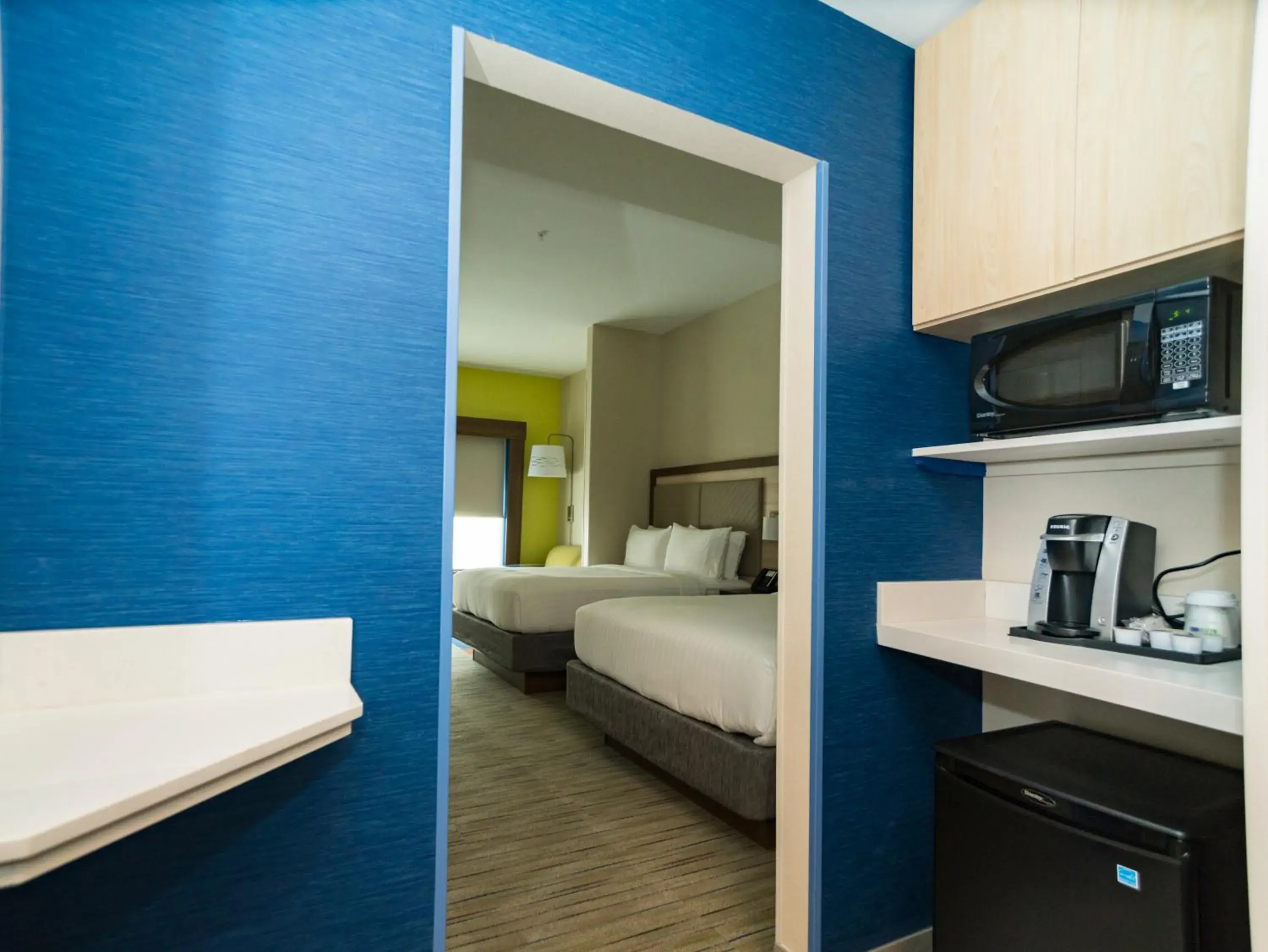 Bed in Holiday Inn Express & Suites - Southaven Central - Memphis by IHG Bed in Holiday Inn Express & Suites - Southaven Central - Memphis by IHG