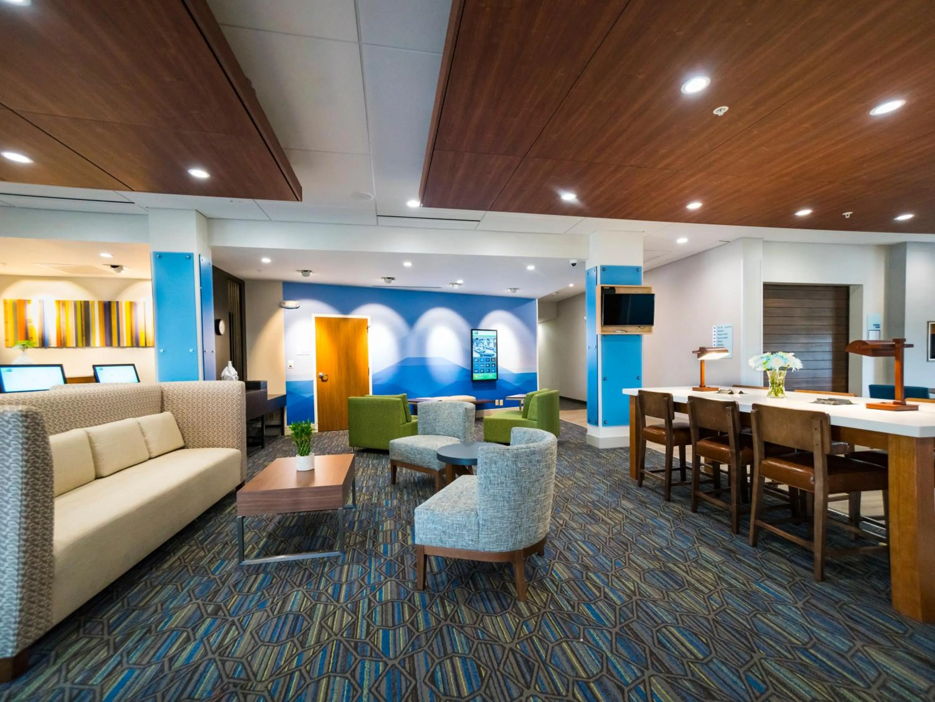 Property building in Holiday Inn Express & Suites - Southaven Central - Memphis by IHG