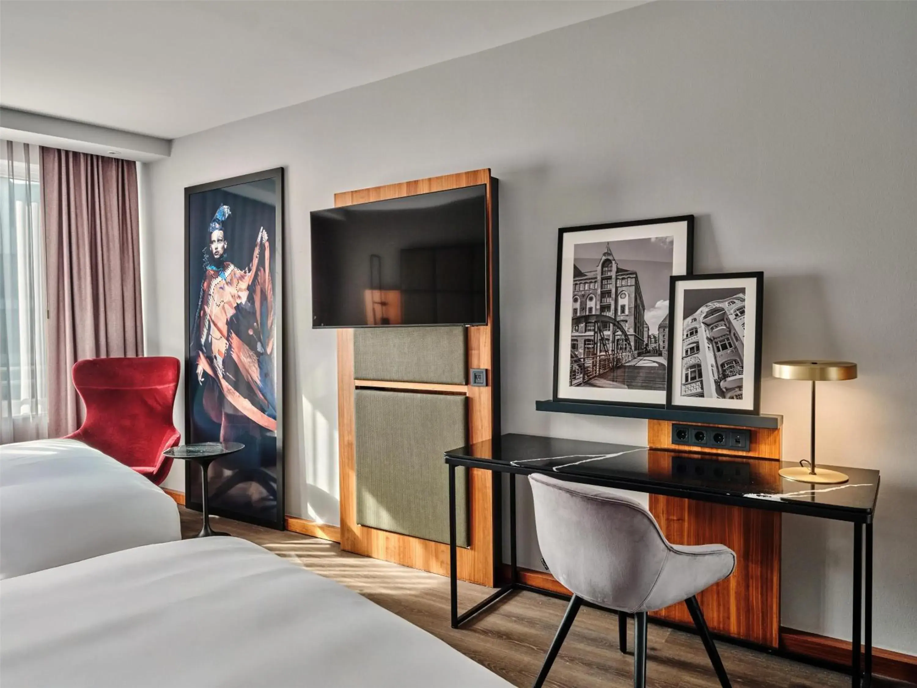 Bedroom, Bed in Radisson Blu Hotel, Hamburg Airport Bedroom, Bed in Radisson Blu Hotel, Hamburg Airport