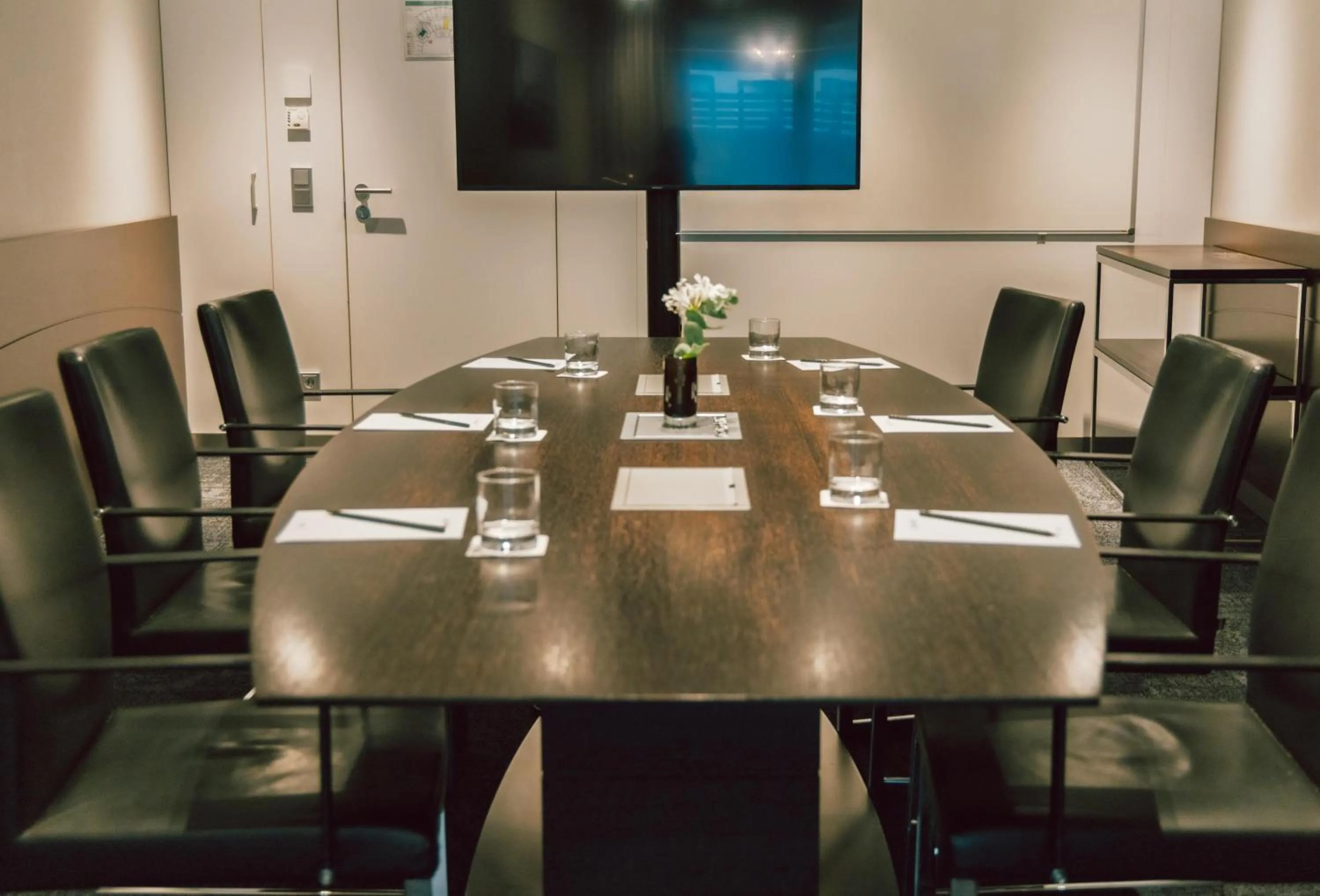 Meeting/conference room in Radisson Blu Hotel, Hamburg Airport