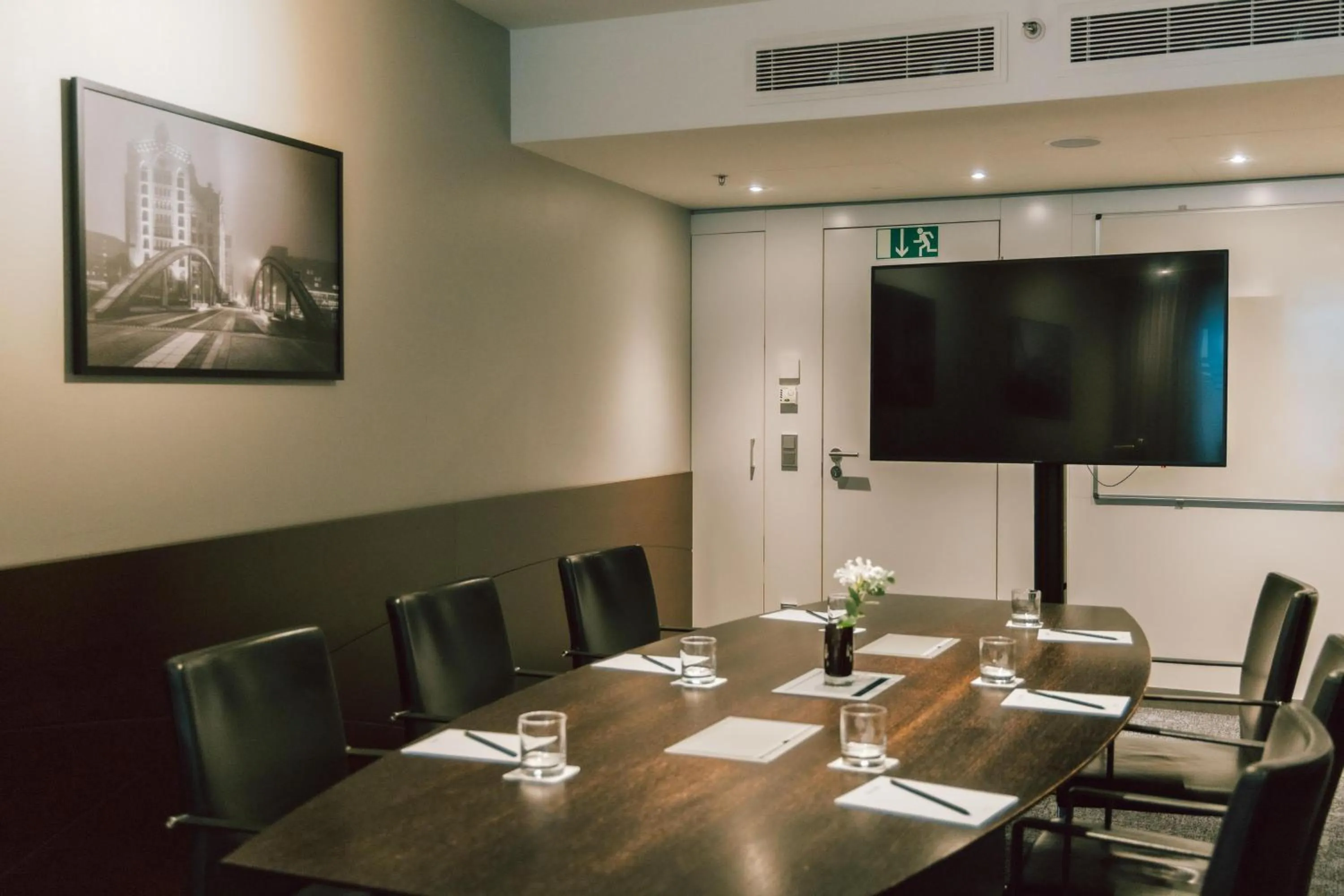 Meeting/conference room in Radisson Blu Hotel, Hamburg Airport