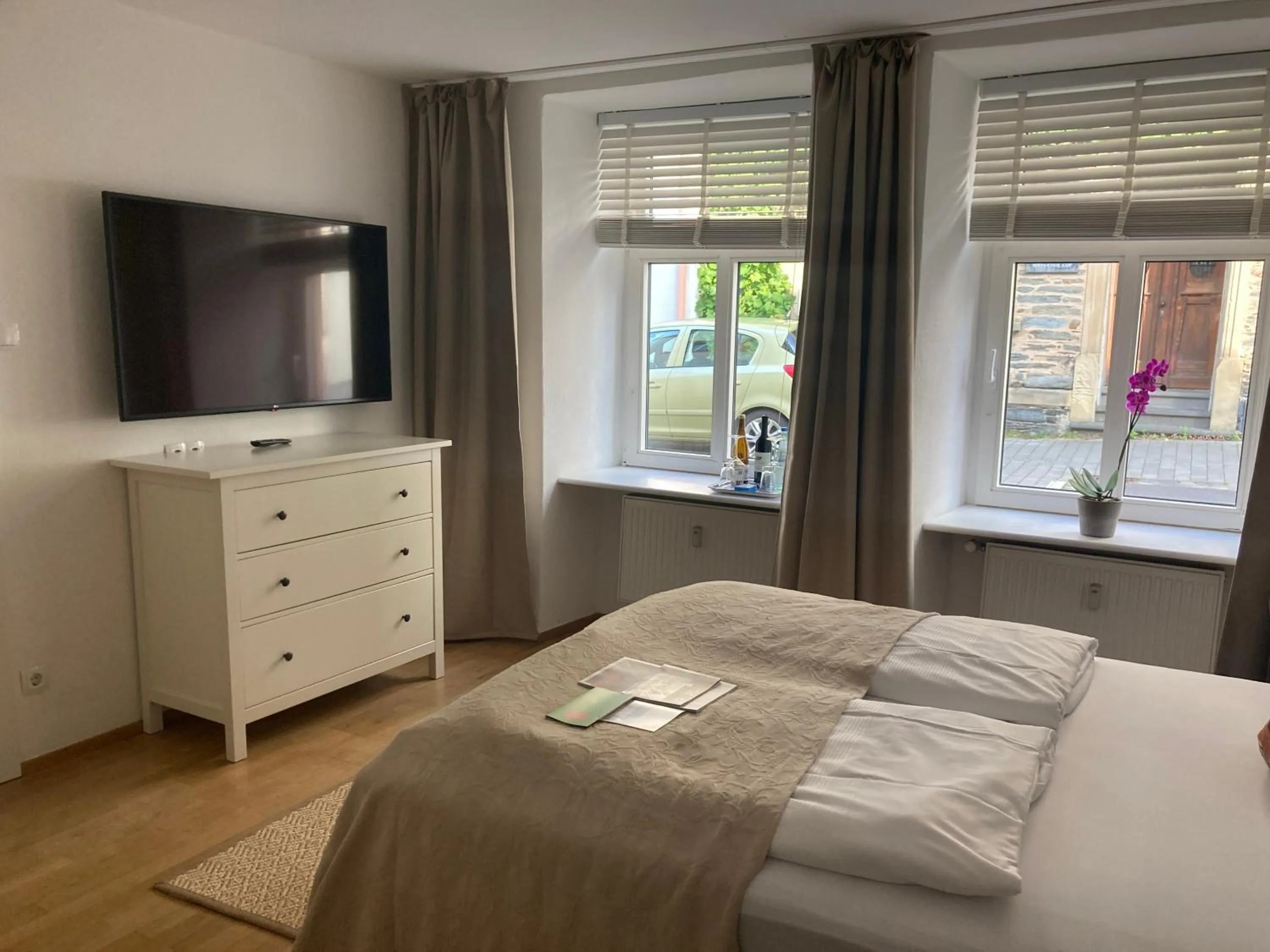 Bed in Burgblickhotel