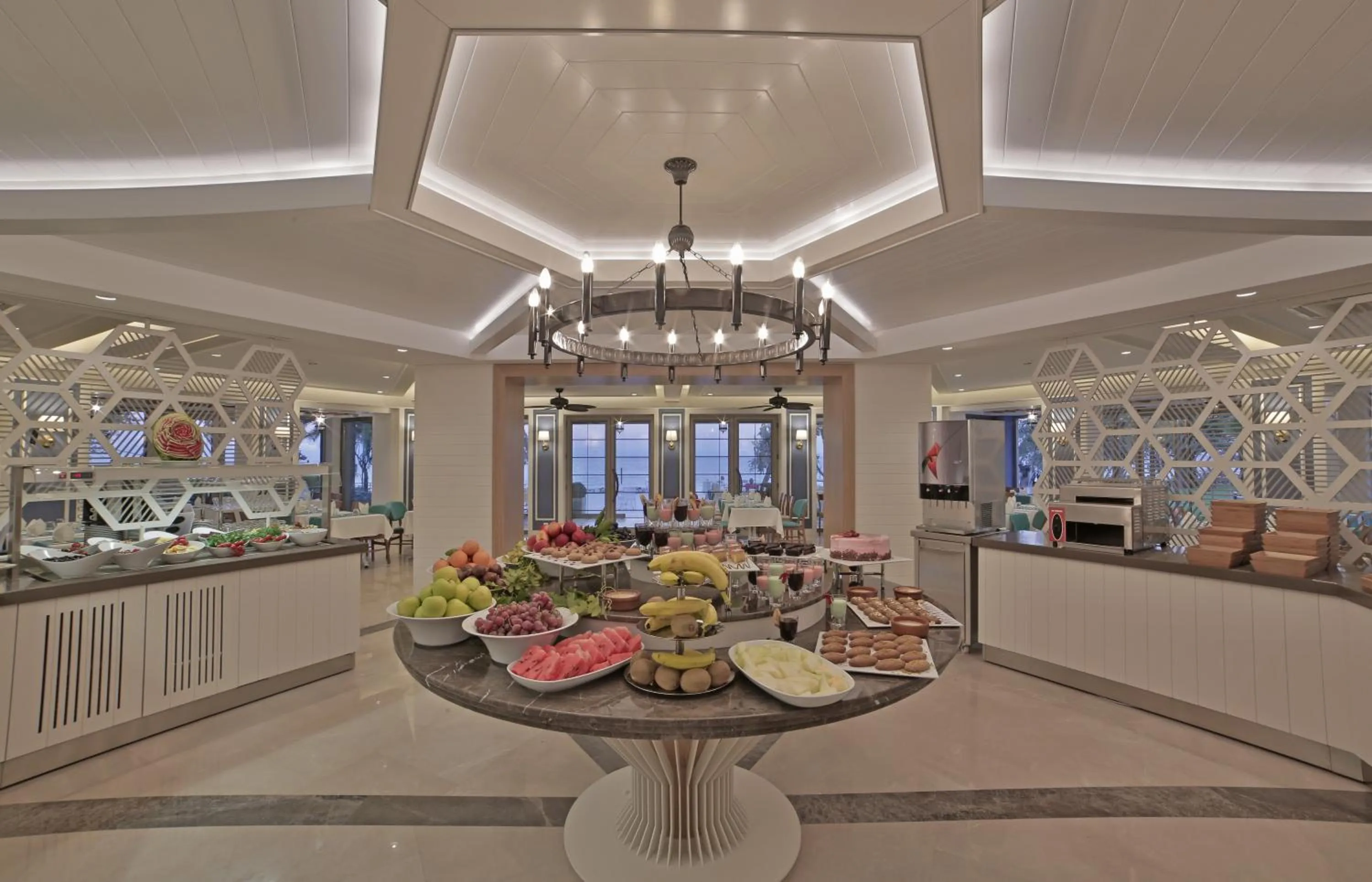 Restaurant/places to eat in Rawda Resort Hotel Altinoluk