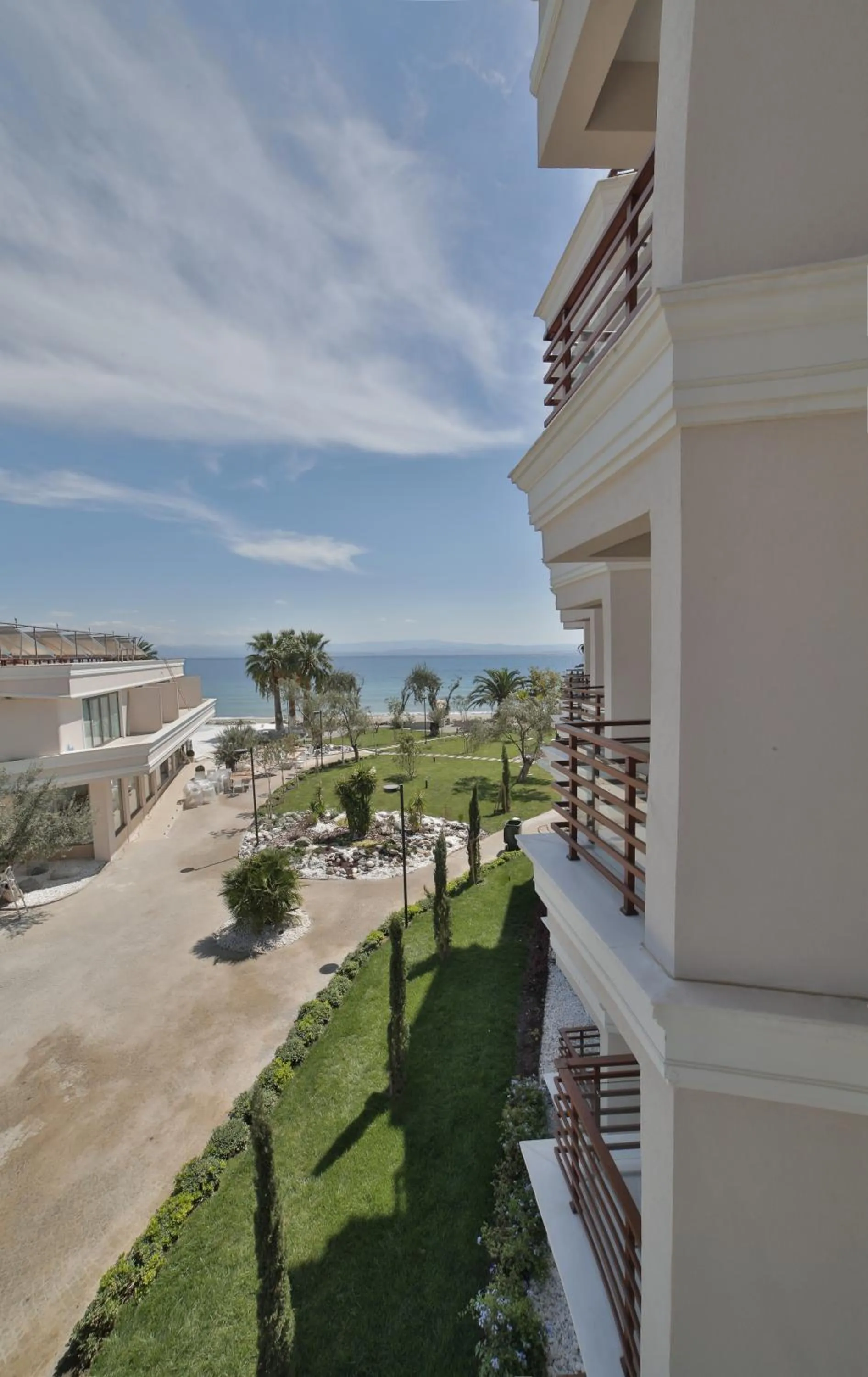 Garden view in Rawda Resort Hotel Altinoluk