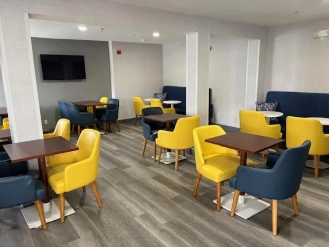 Breakfast in Quality Inn Placentia Anaheim Fullerton