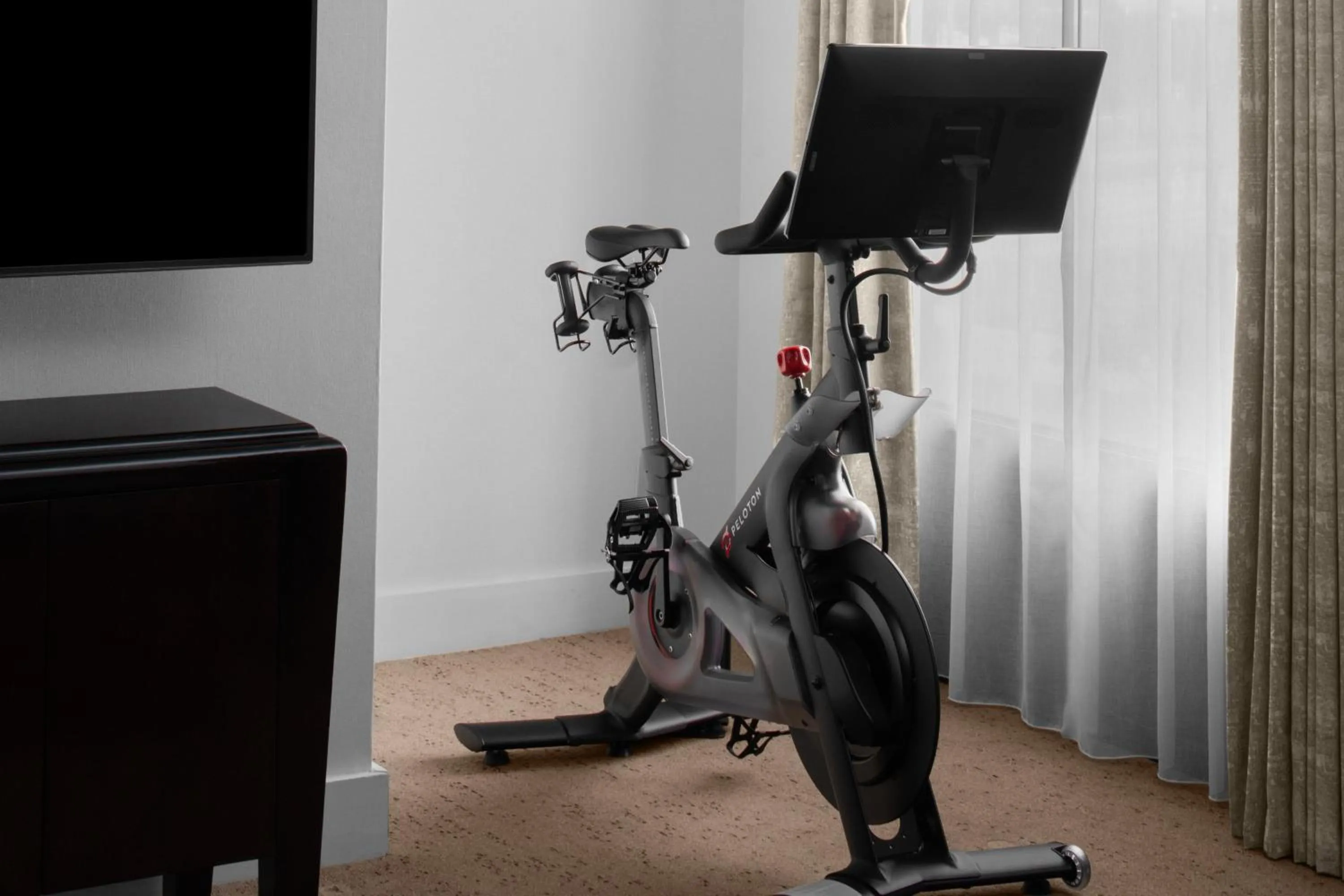 Photo of the whole room in The Westin Dallas Fort Worth Airport