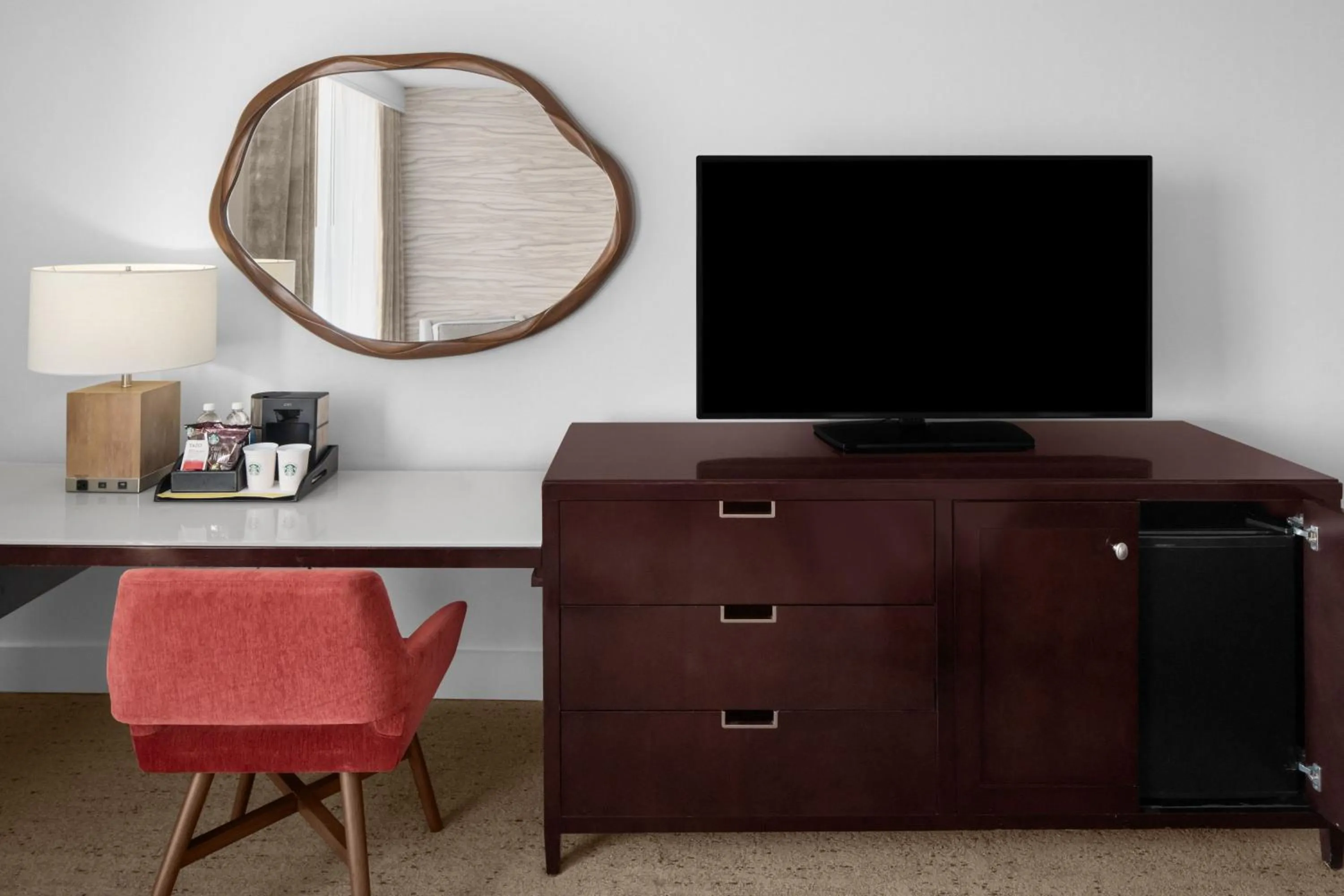 Photo of the whole room in The Westin Dallas Fort Worth Airport