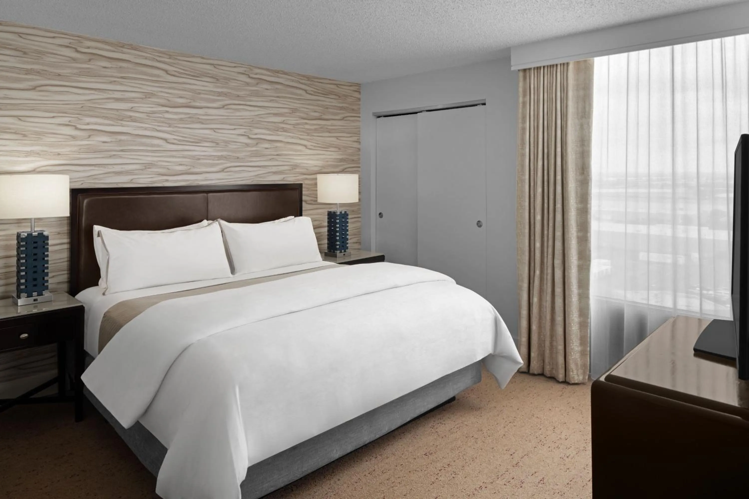 Photo of the whole room, Bed in The Westin Dallas Fort Worth Airport