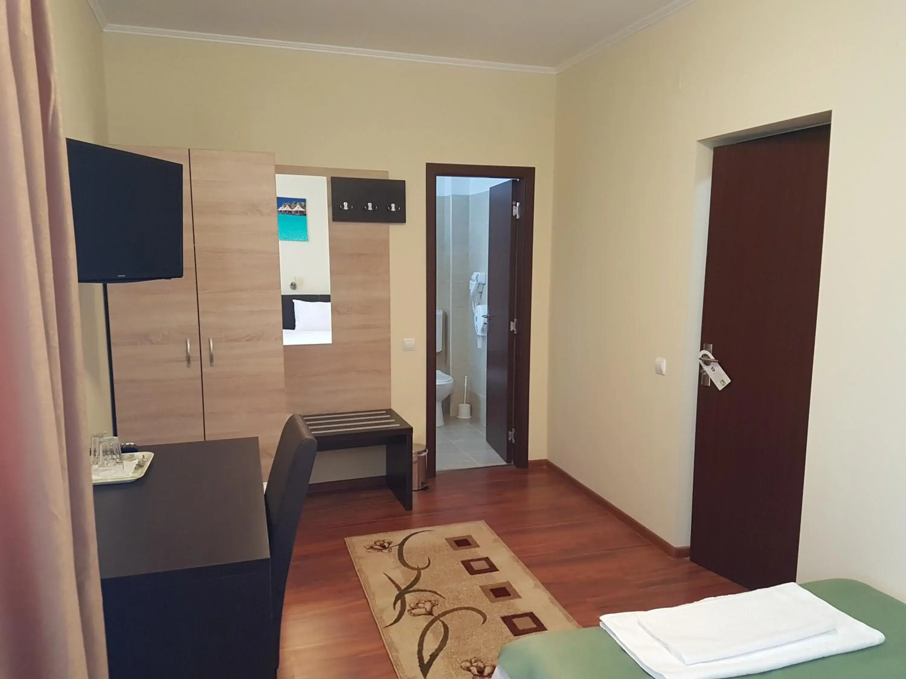 Single Room in Hotel New Single Room in Hotel New