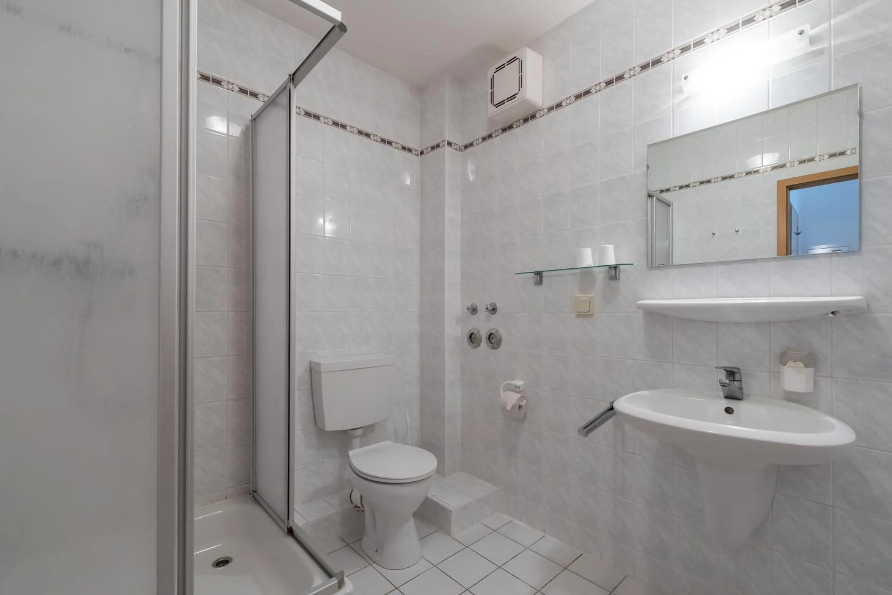 Bathroom in Hotel Königslinie