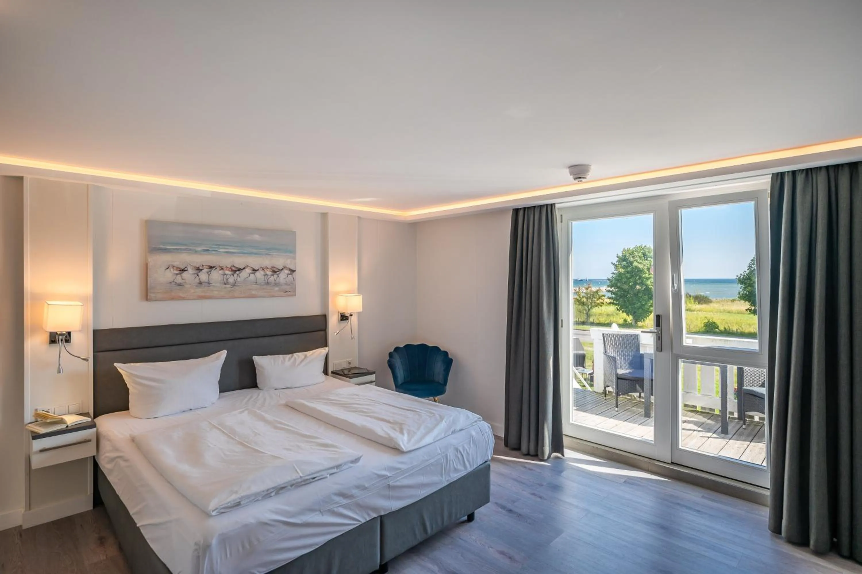 Sea view, Bed in Hotel Königslinie