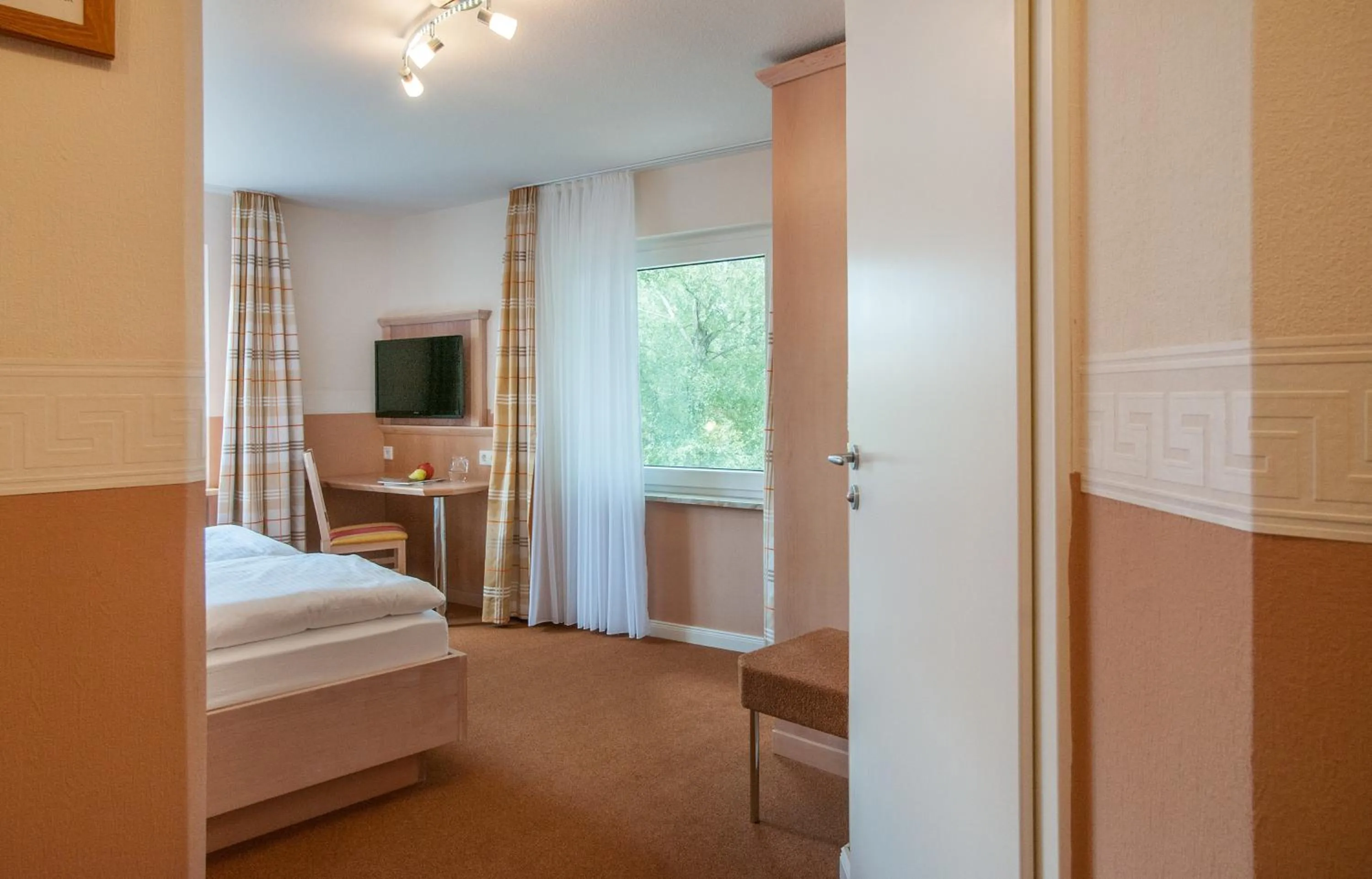 Bedroom, Bed in Hotel Bellevue