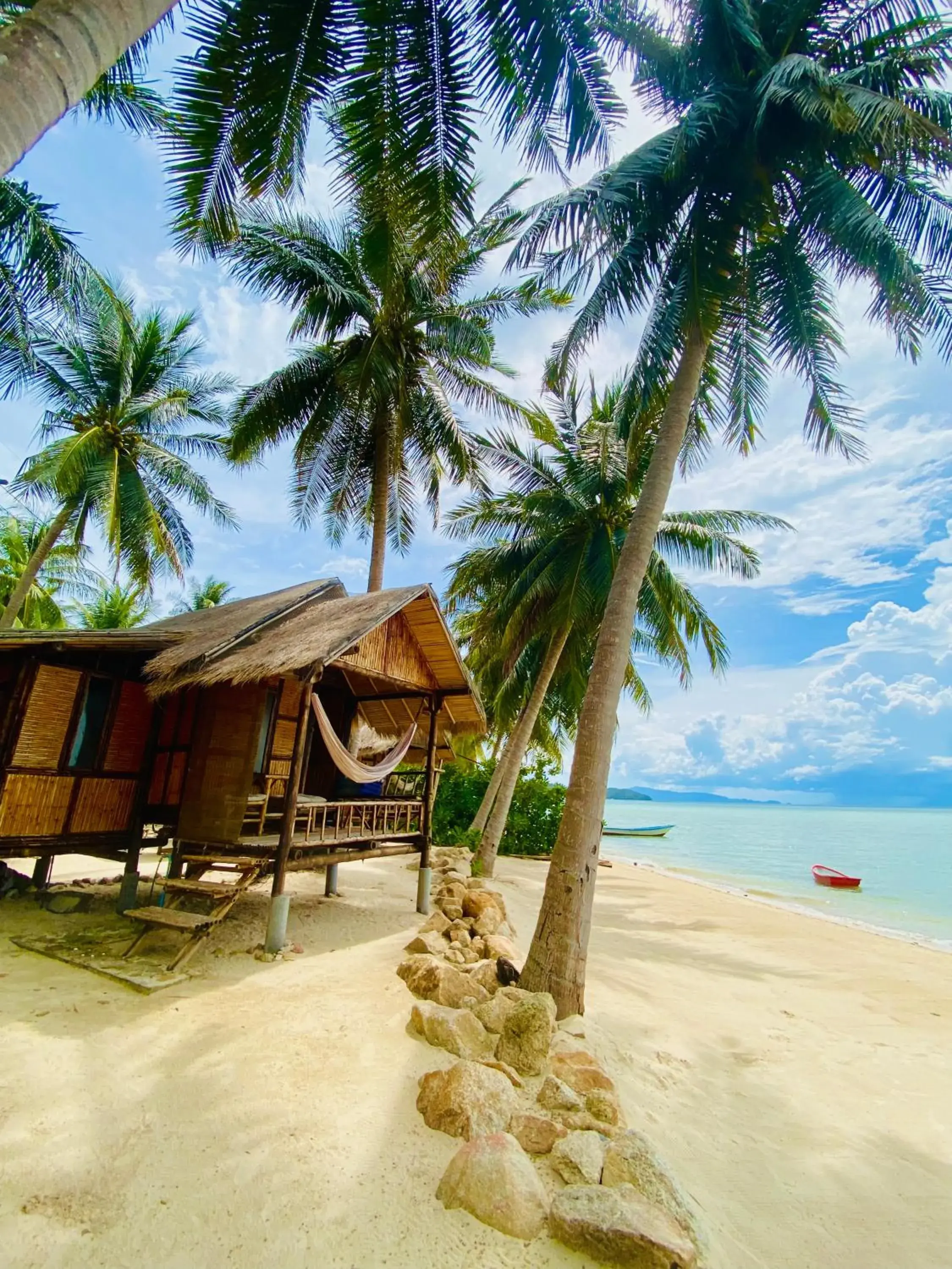 Castaway Beach Bungalows Castaway Beach Bungalows