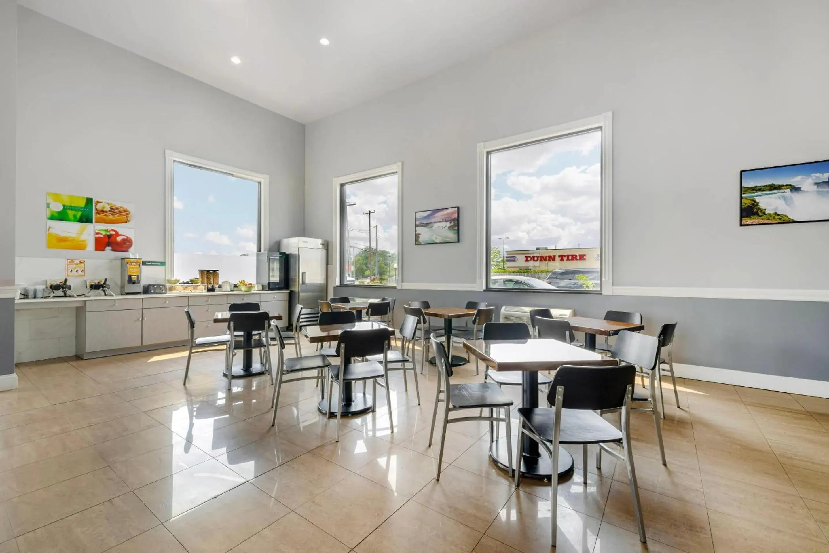 Breakfast in Quality Inn - Niagara Falls Blvd Breakfast in Quality Inn - Niagara Falls Blvd