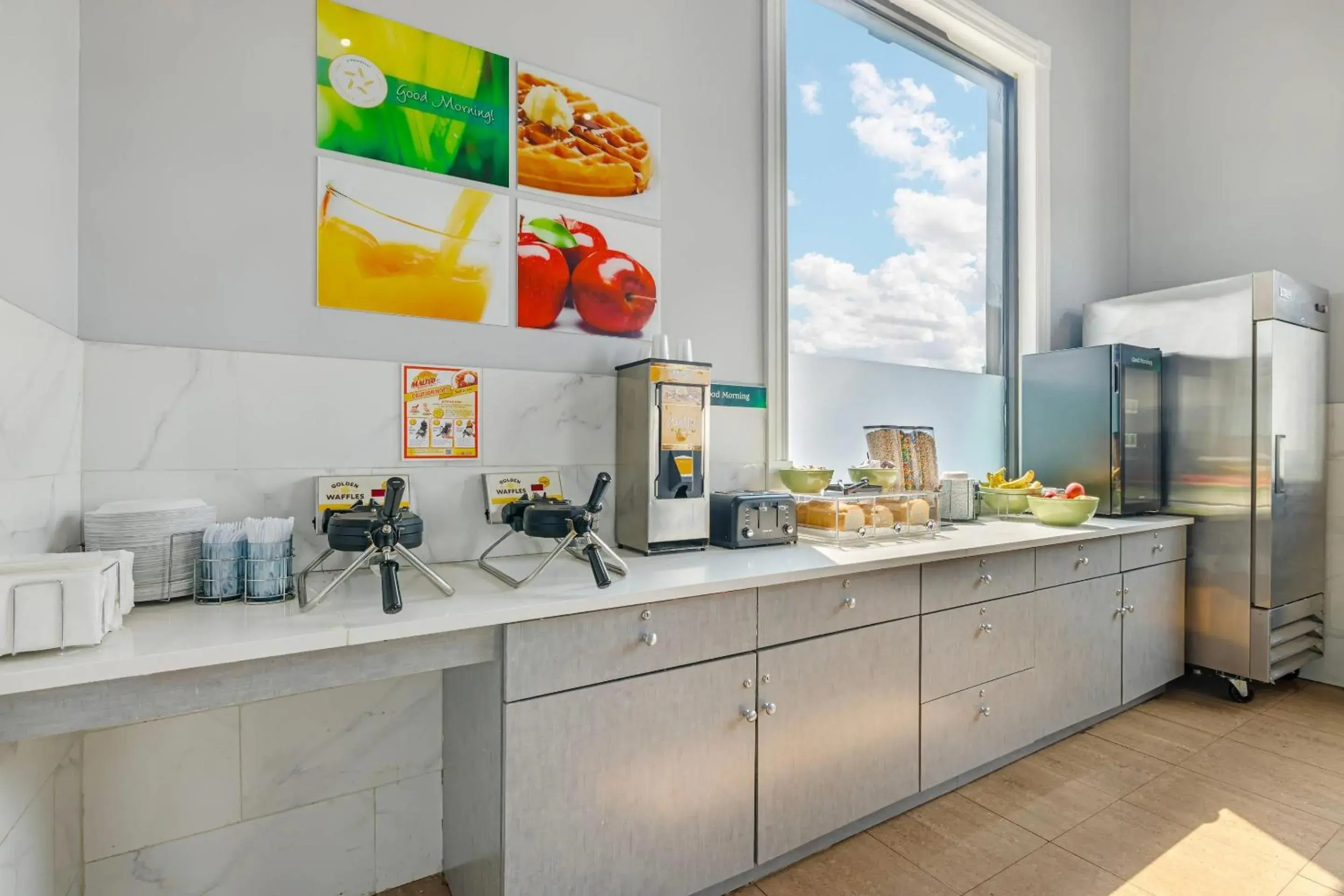 Breakfast in Quality Inn - Niagara Falls Blvd Breakfast in Quality Inn - Niagara Falls Blvd