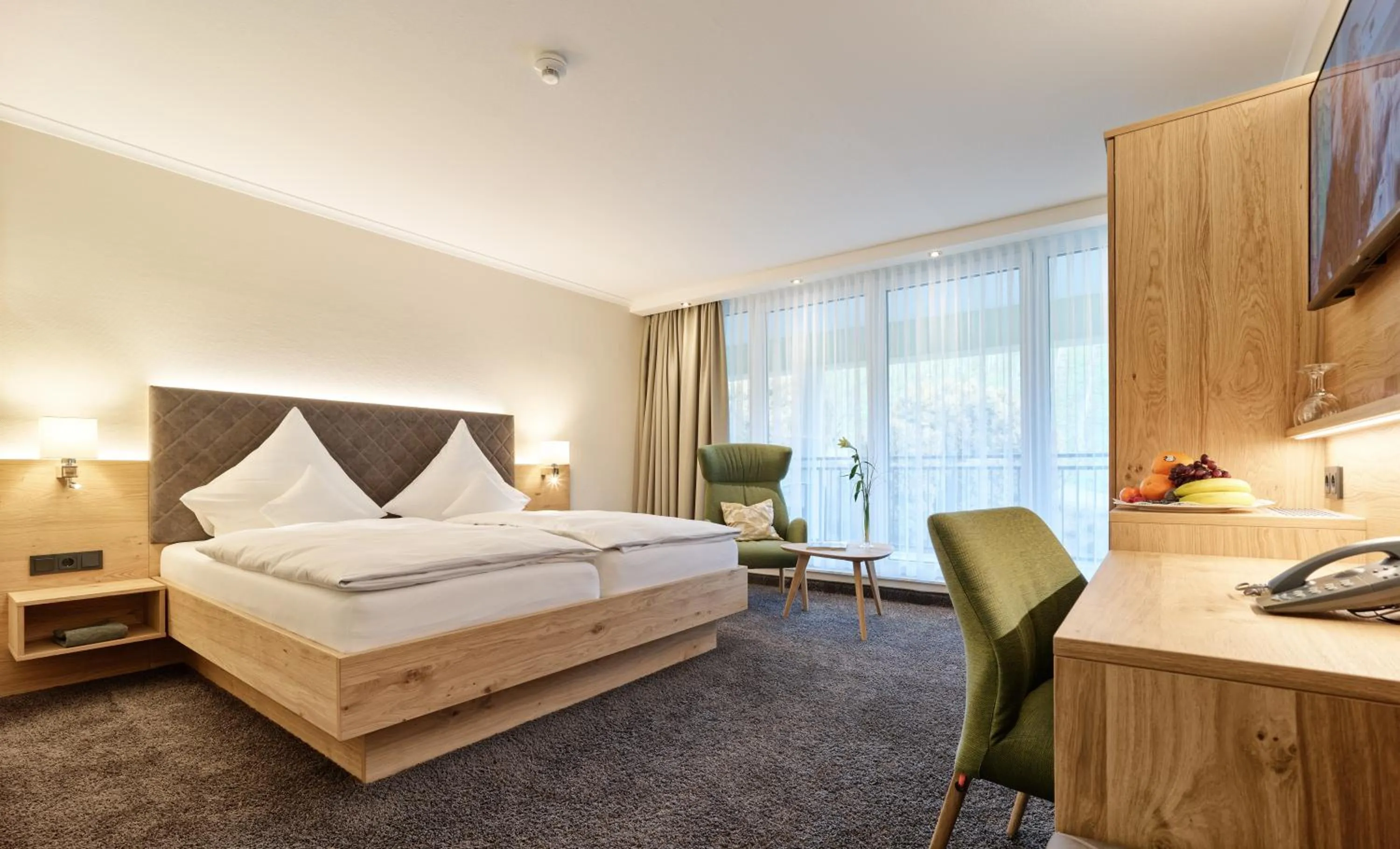 Photo of the whole room, Bed in Hotel Weis