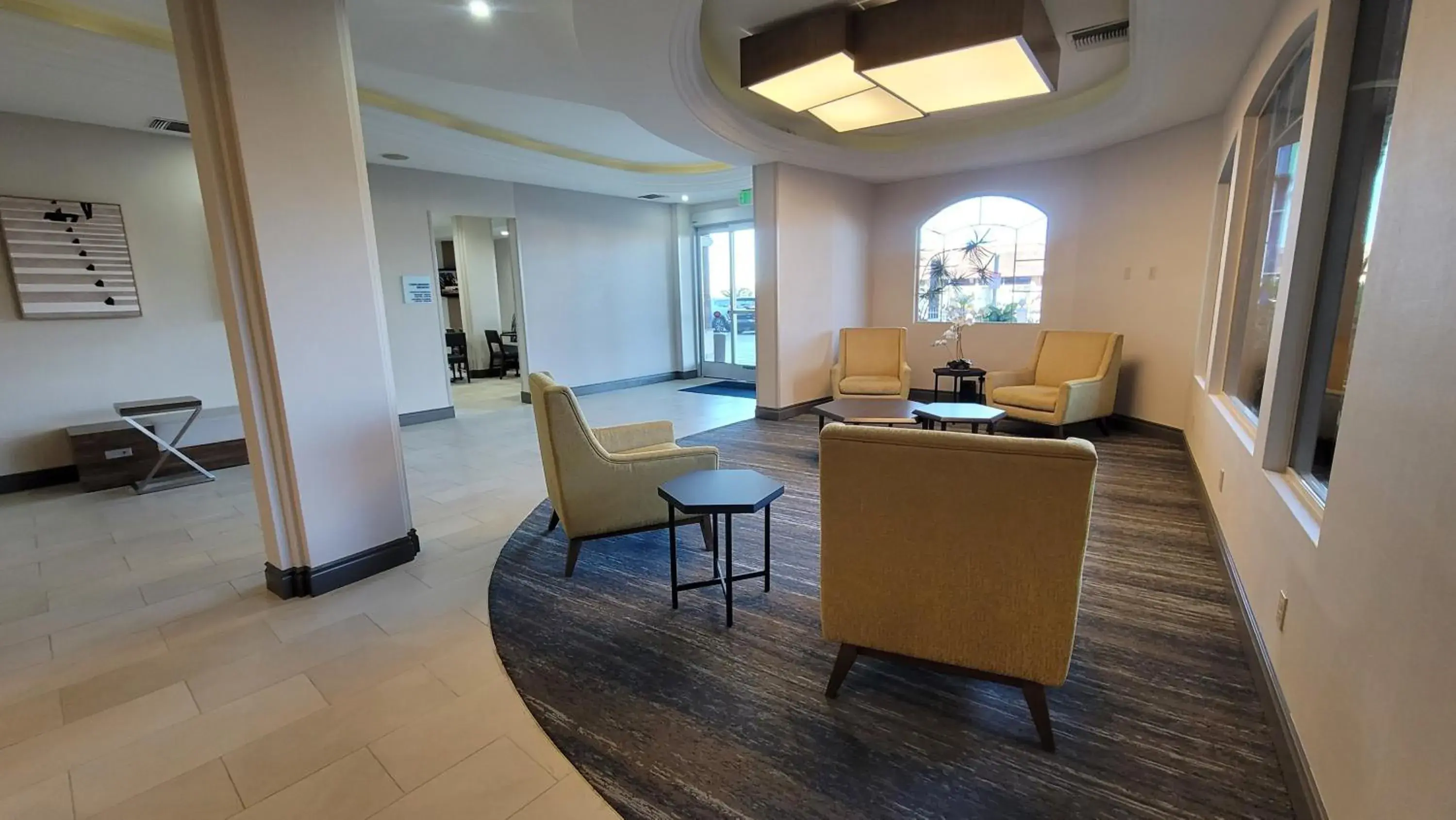 Property building in Holiday Inn Express San Diego South - Chula Vista by IHG Property building in Holiday Inn Express San Diego South - Chula Vista by IHG