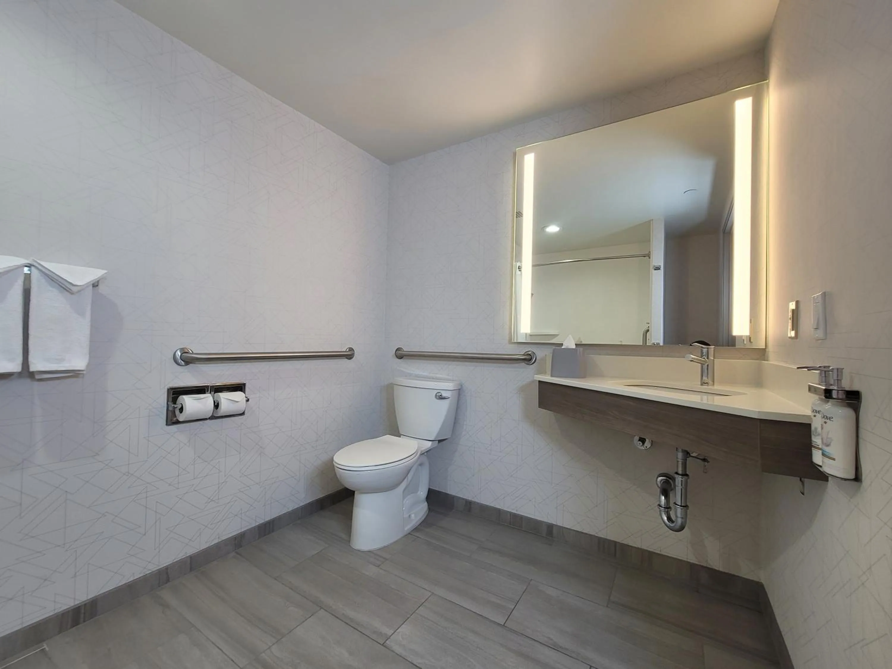Bathroom in Holiday Inn Express San Diego South - Chula Vista by IHG
