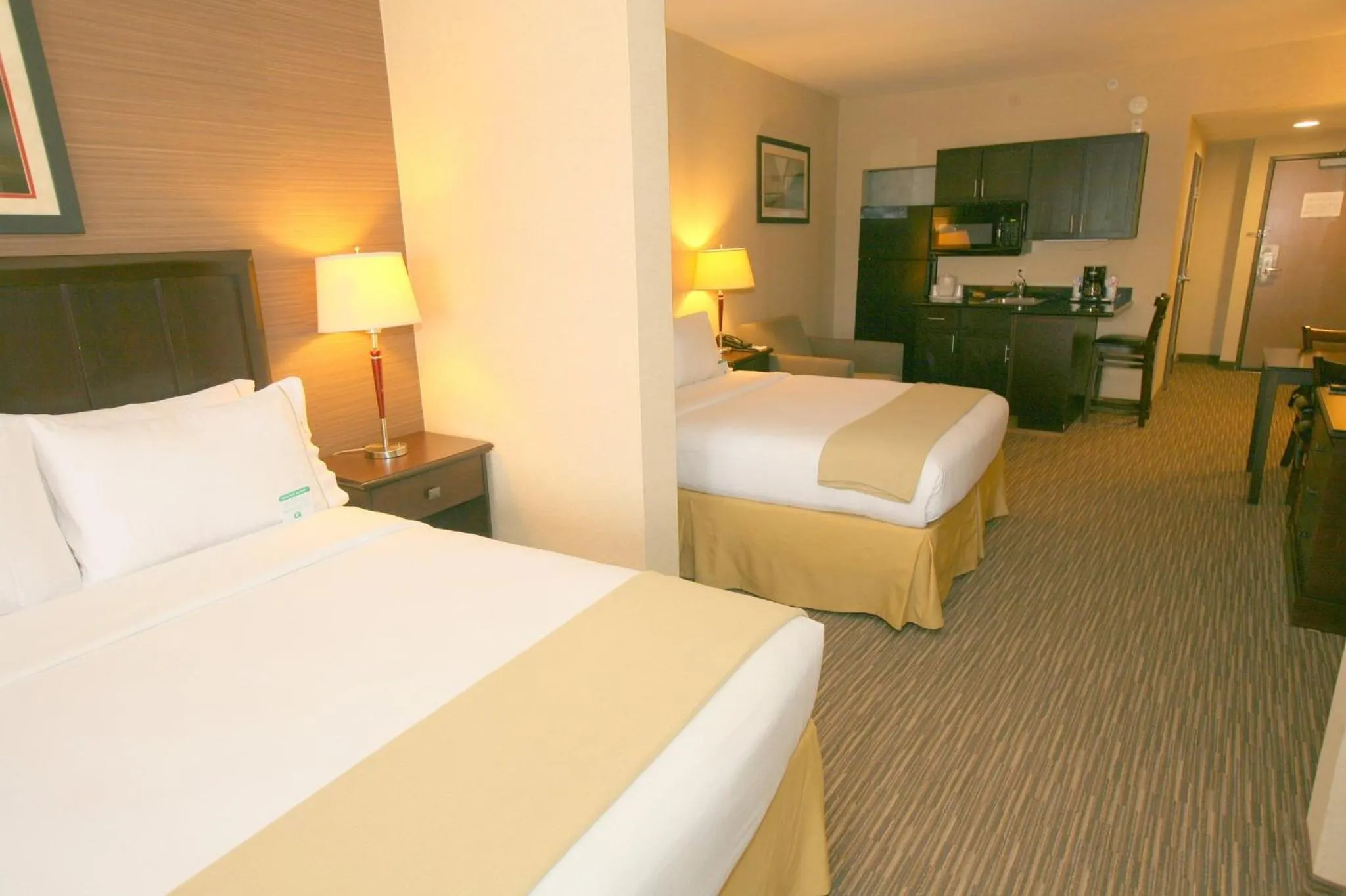 Photo of the whole room, Bed in Holiday Inn Express San Diego South - Chula Vista by IHG