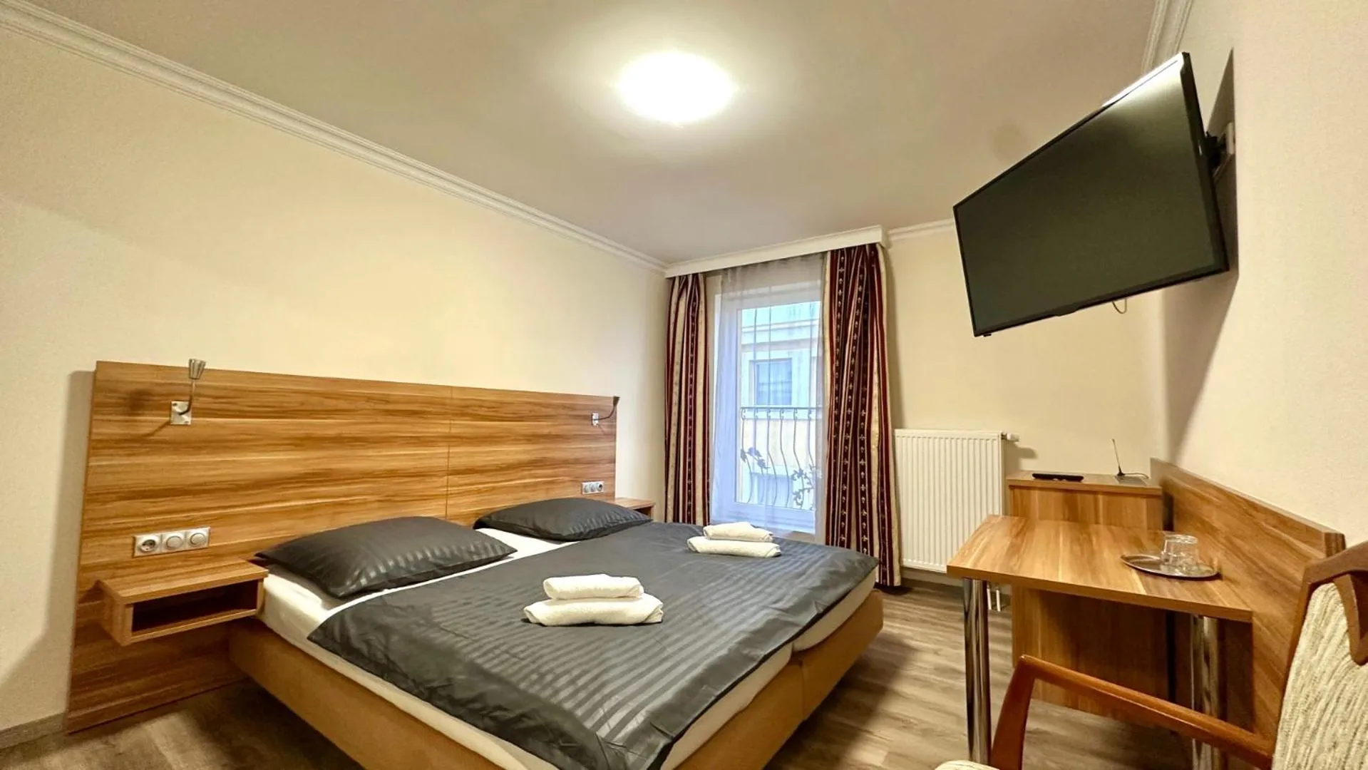 Bed in Hotel Kennedy