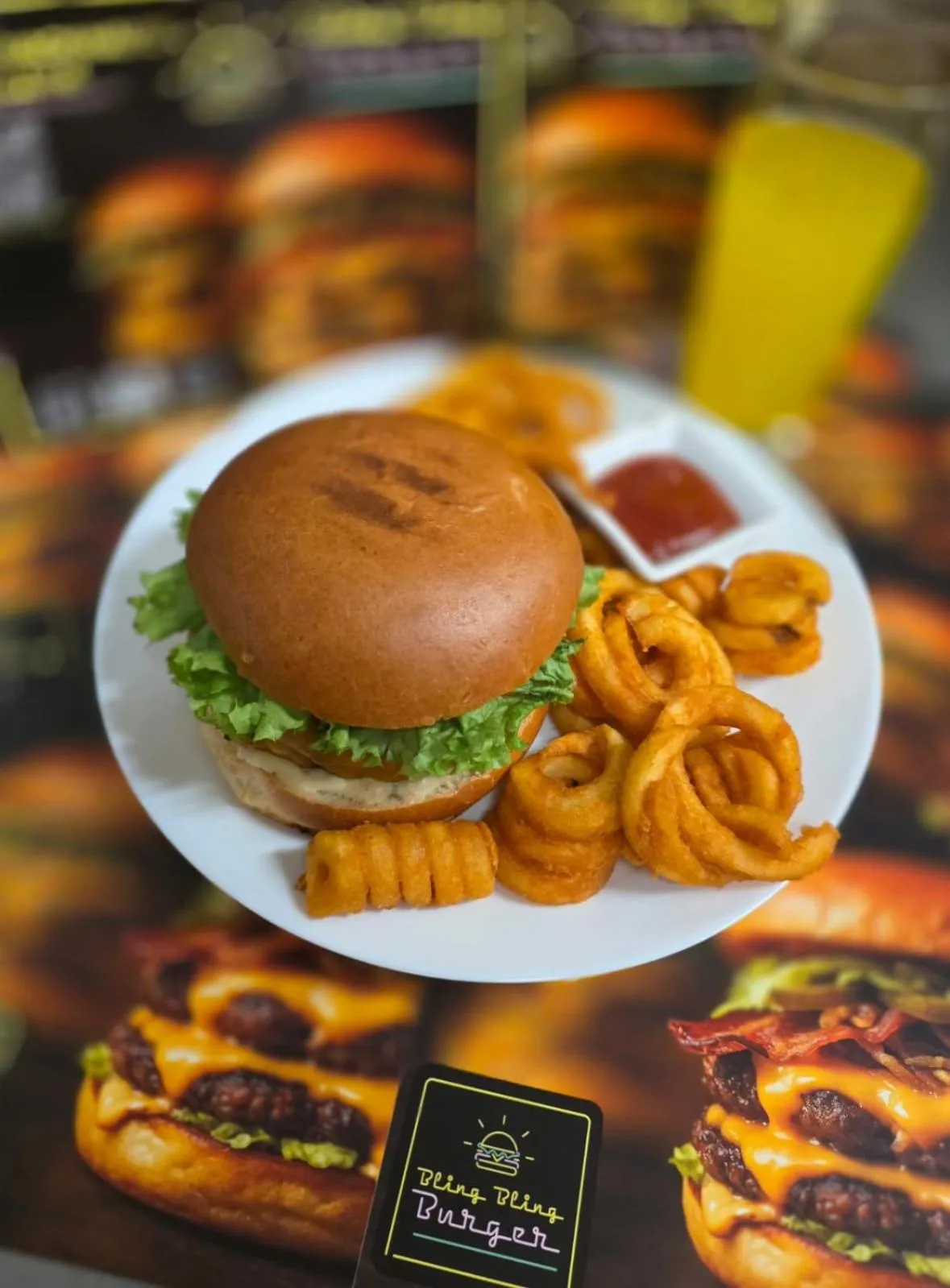 Restaurant/places to eat in Hotel Kennedy