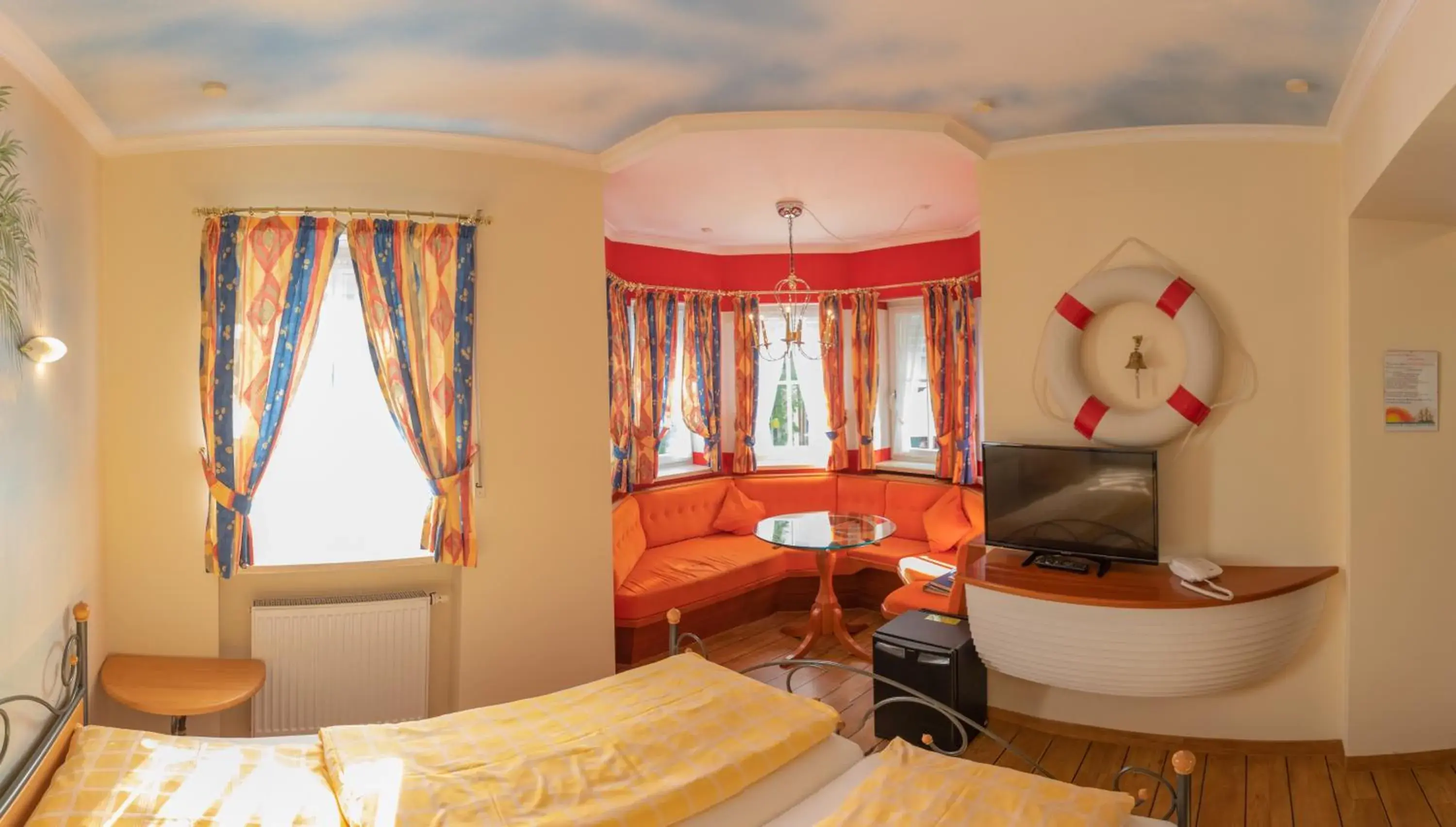 Suite with Sauna in König Ludwig Design Hotel NEU Zimmer mit Sauna oder Whirlpool oder mehr Suite with Sauna in König Ludwig Design Hotel NEU Zimmer mit Sauna oder Whirlpool oder mehr