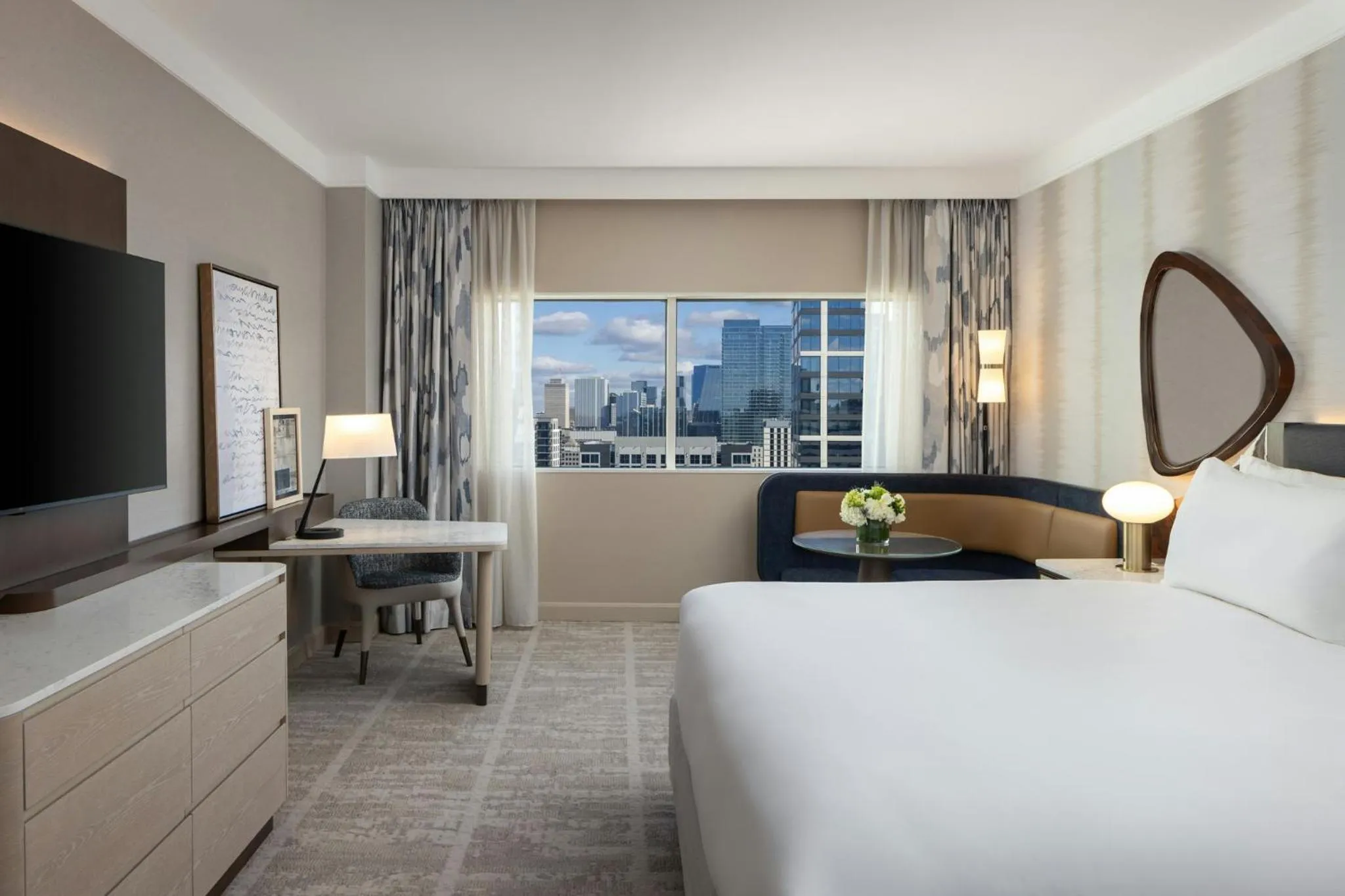 Photo of the whole room, Bed in Loews Nashville Hotel at Vanderbilt Plaza