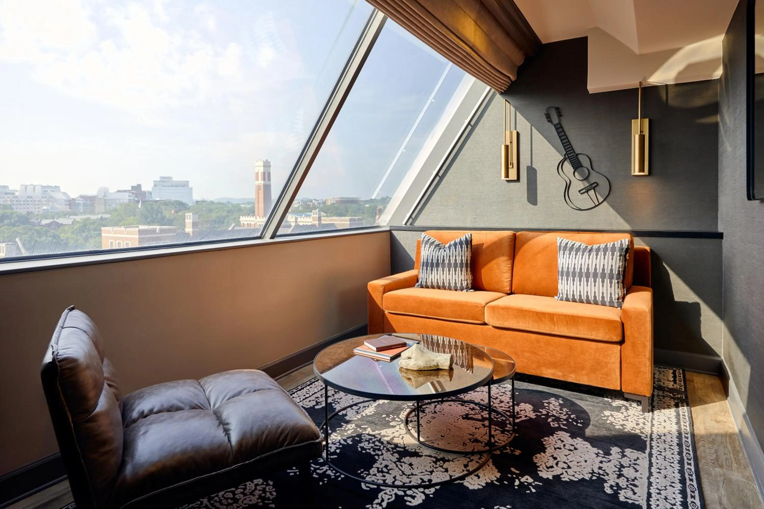 Living room in Loews Nashville Hotel at Vanderbilt Plaza