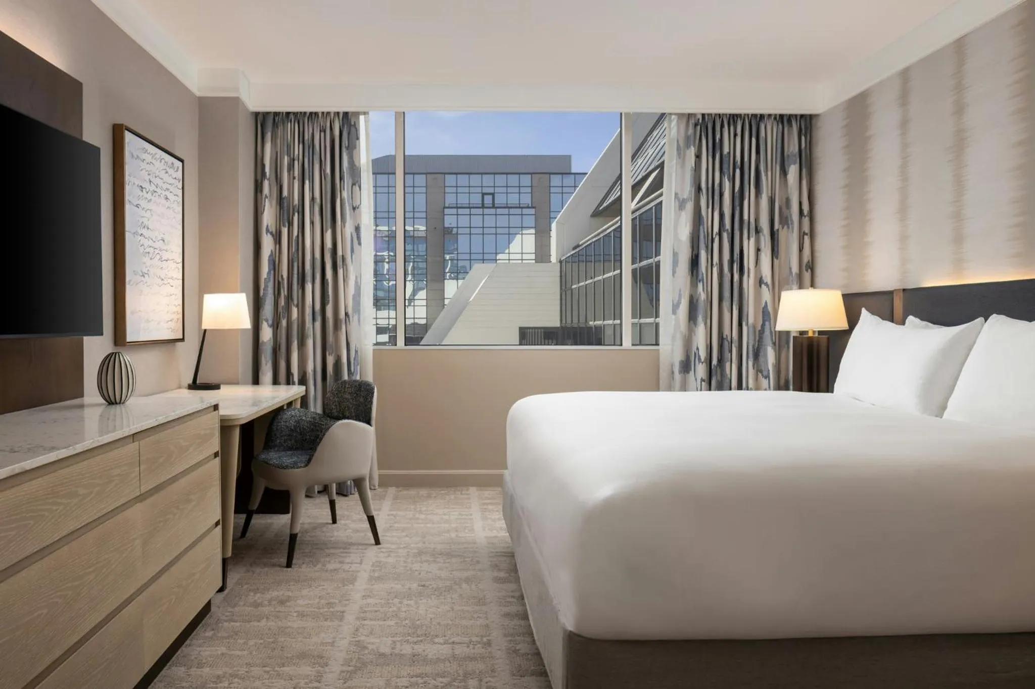 Photo of the whole room, Bed in Loews Nashville Hotel at Vanderbilt Plaza