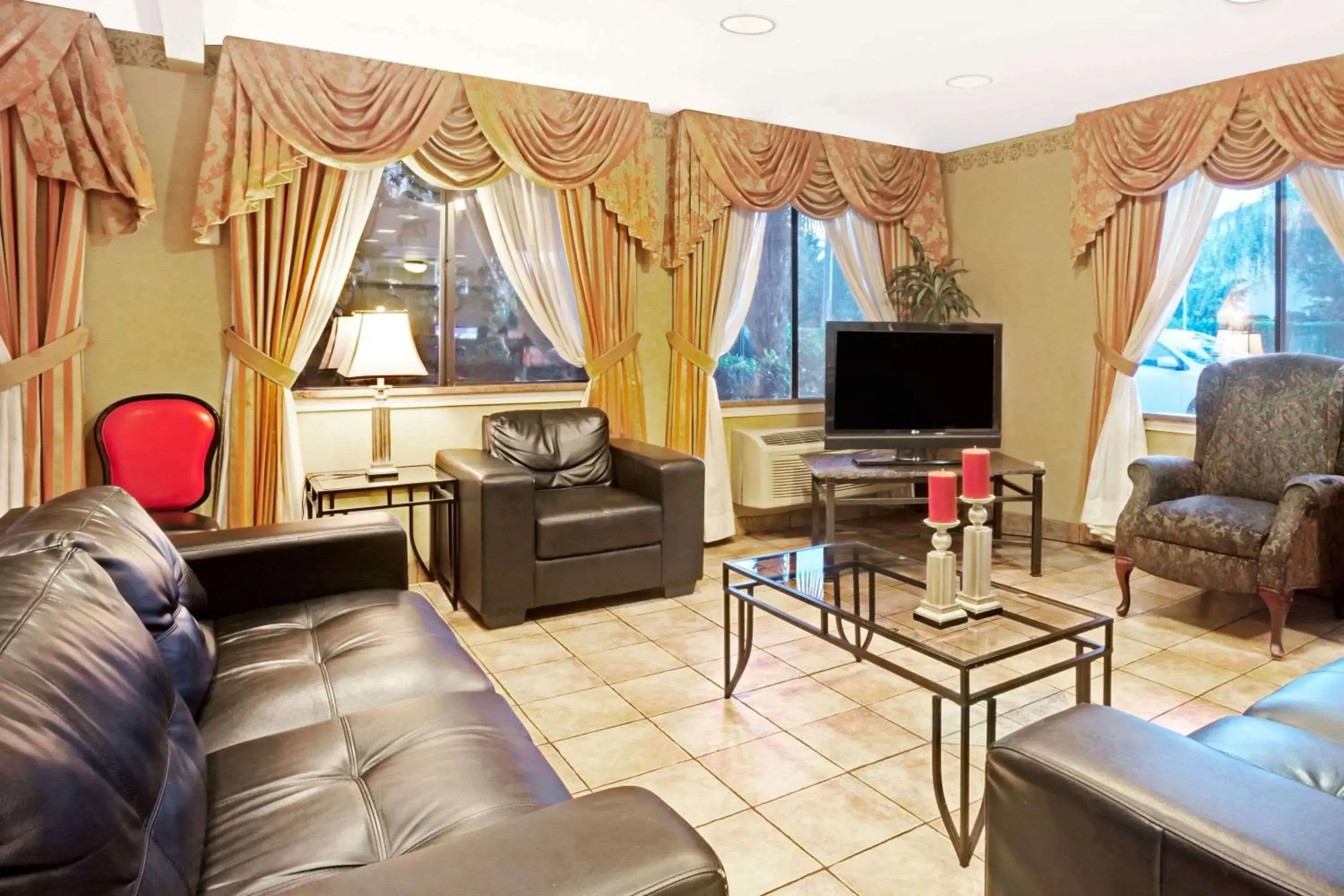 Lobby or reception in FairBridge Inn Express Tukwila Lobby or reception in FairBridge Inn Express Tukwila