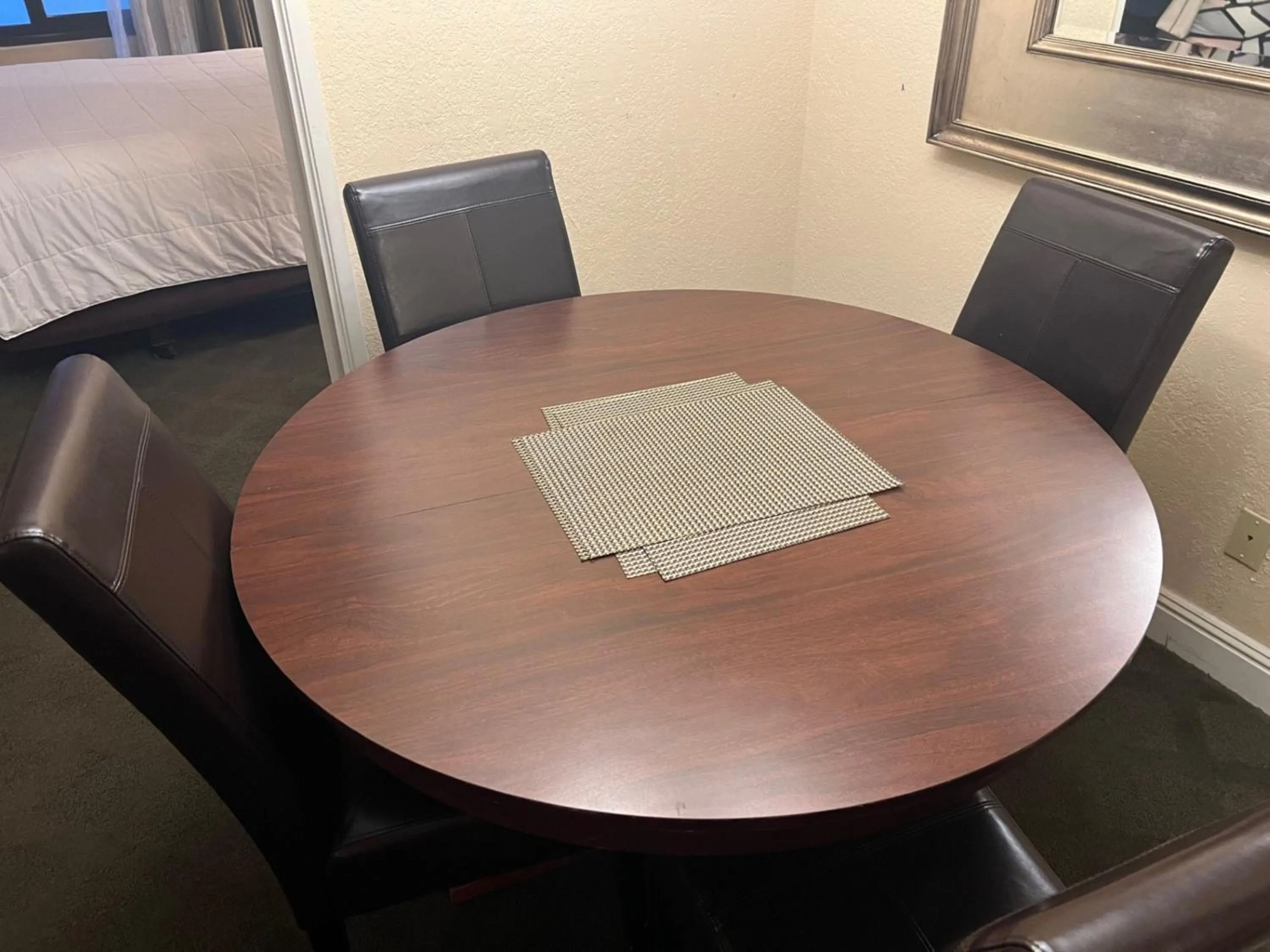Dining area in Jockey Resort Suites Center Strip