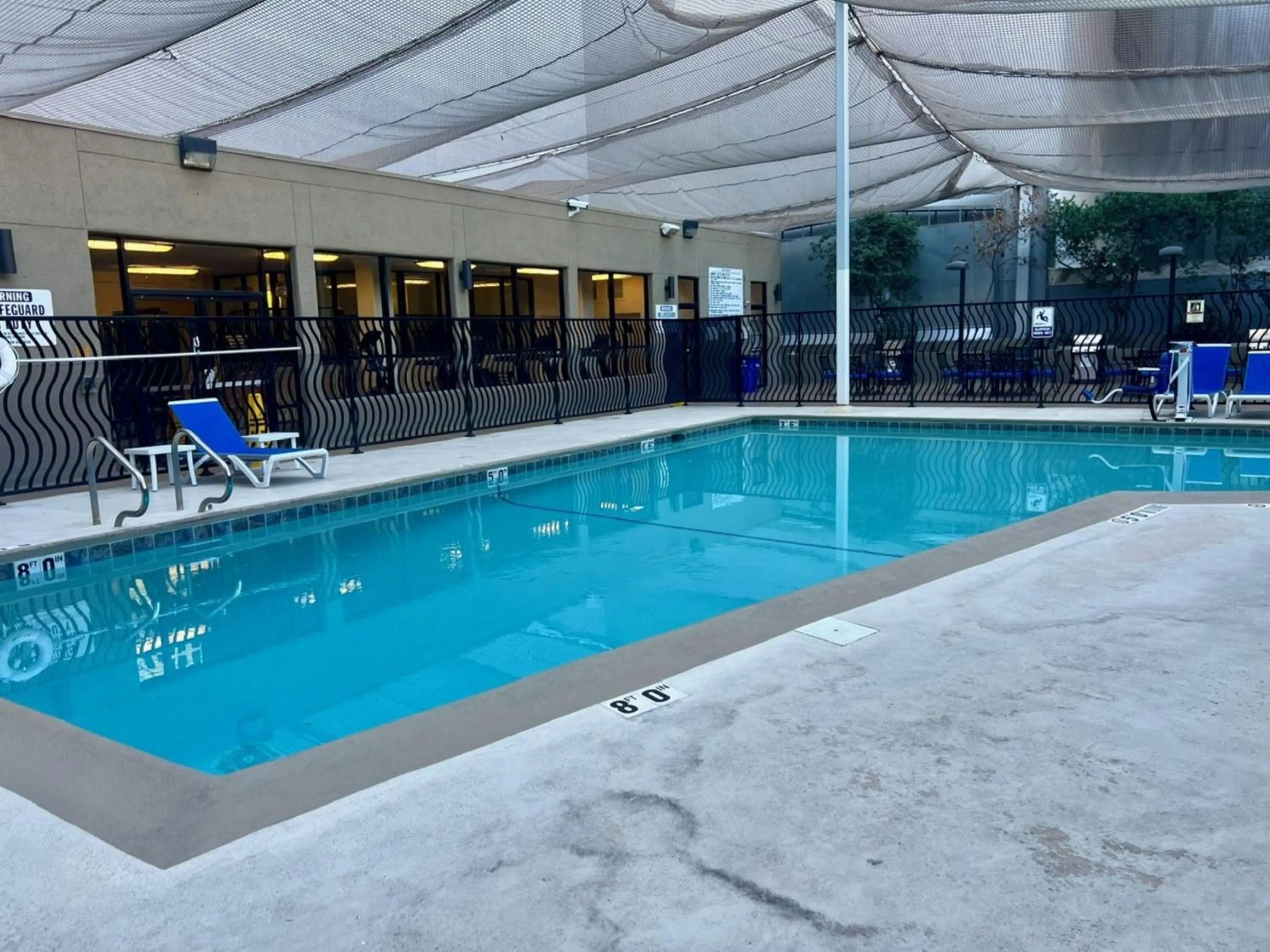 Swimming pool in Jockey Resort Suites Center Strip