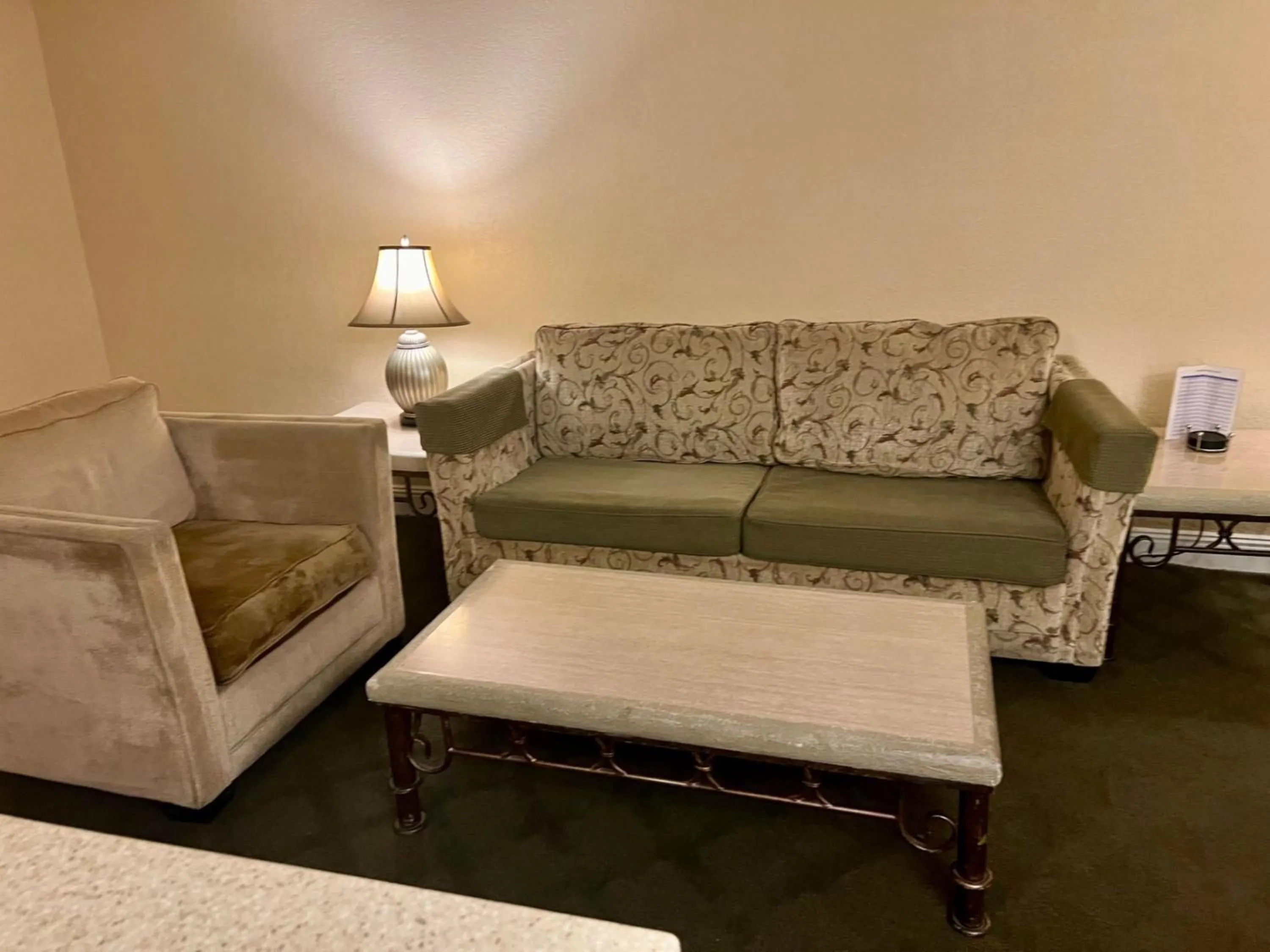 Living room in Jockey Resort Suites Center Strip