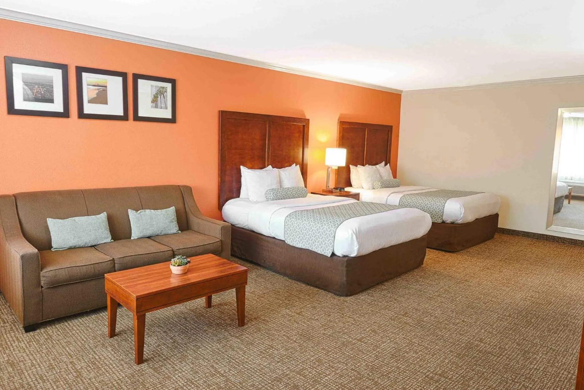 Bed in The Hills Inn Eagle Rock - Near Old Town Pasadena